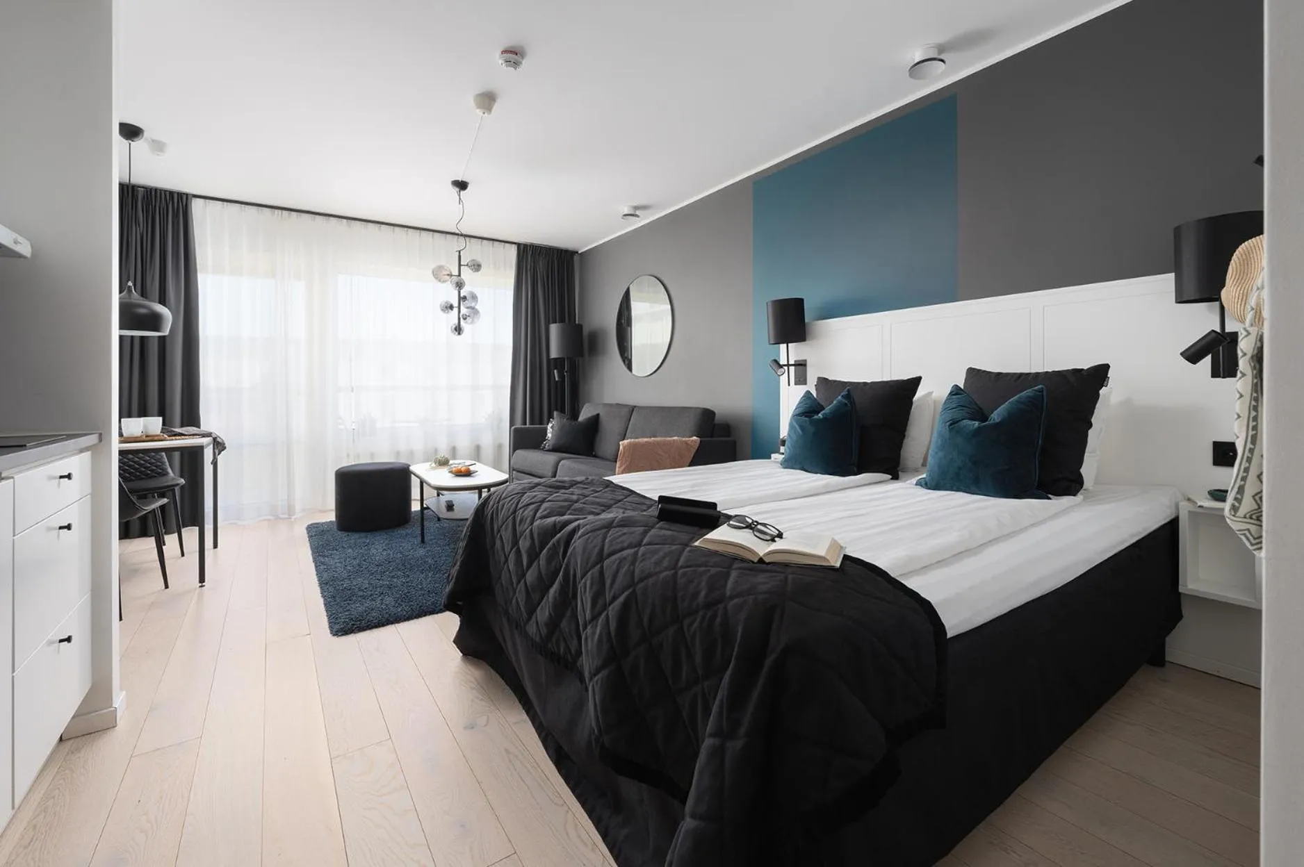 Bed in Sky Hotel City Apartments