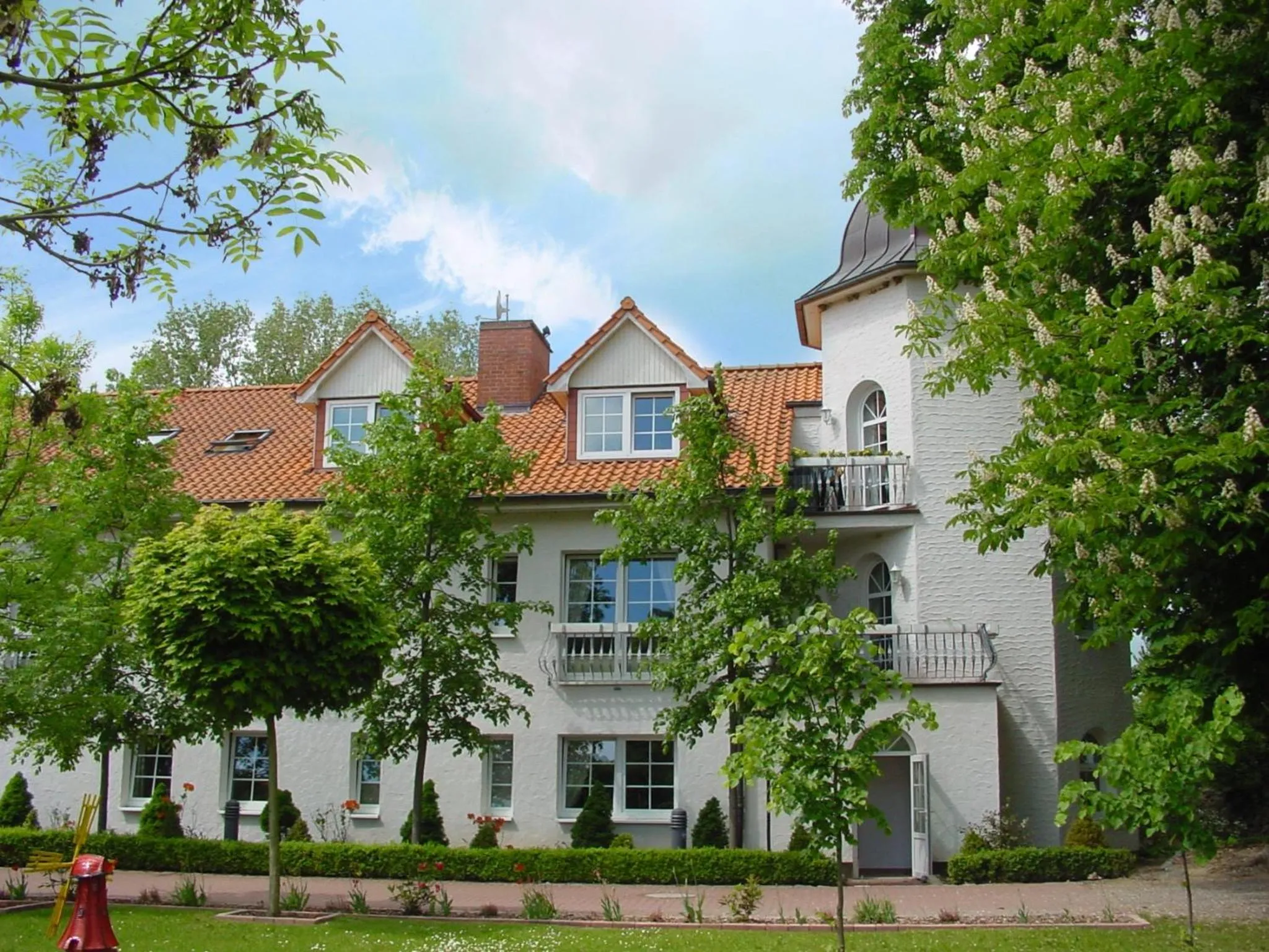 Facade/entrance in Van der Valk Golfhotel Serrahn - Adult Only