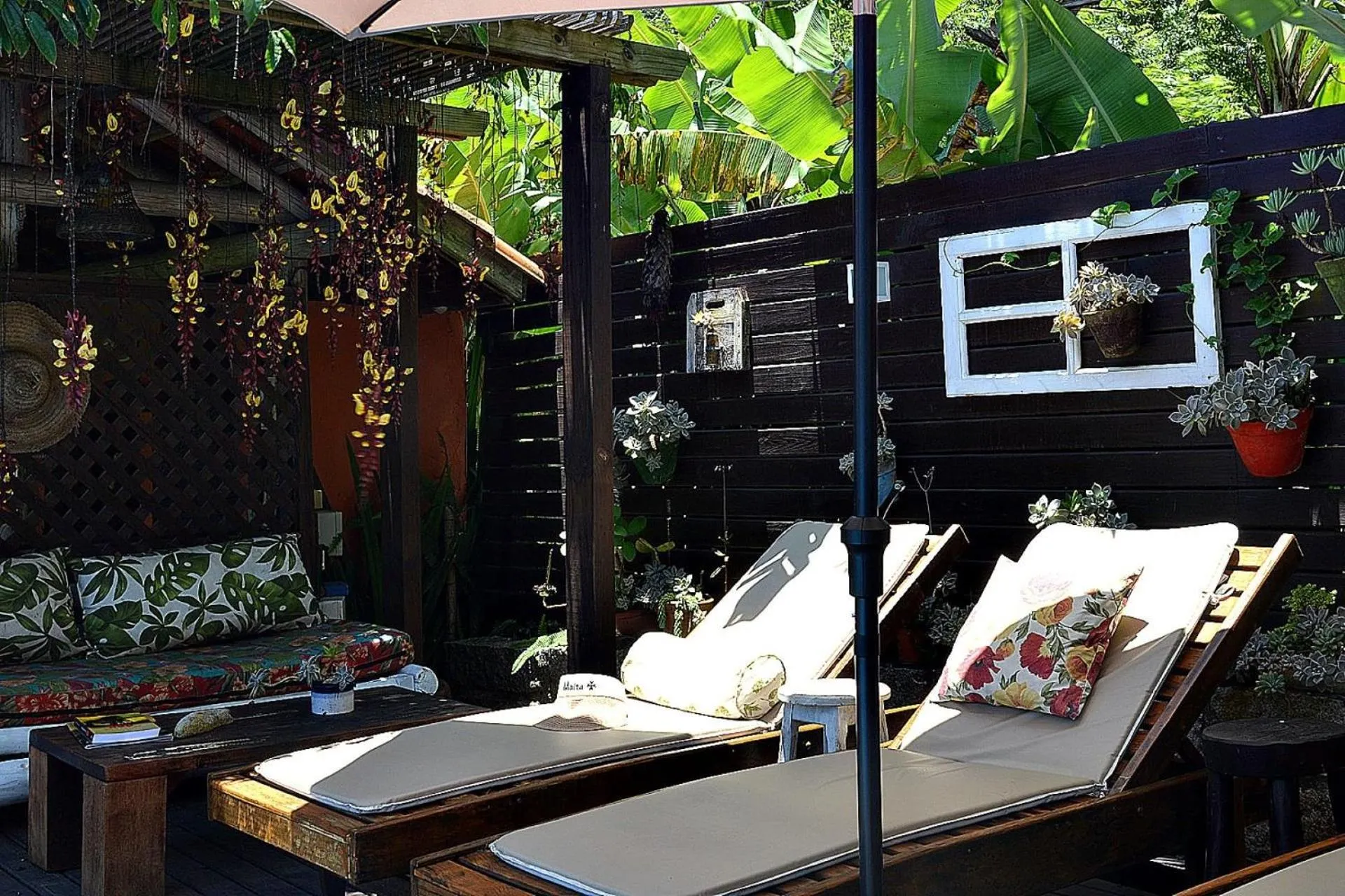 Seating area in Pousada Rosa da Praia - Praia do Rosa - SC