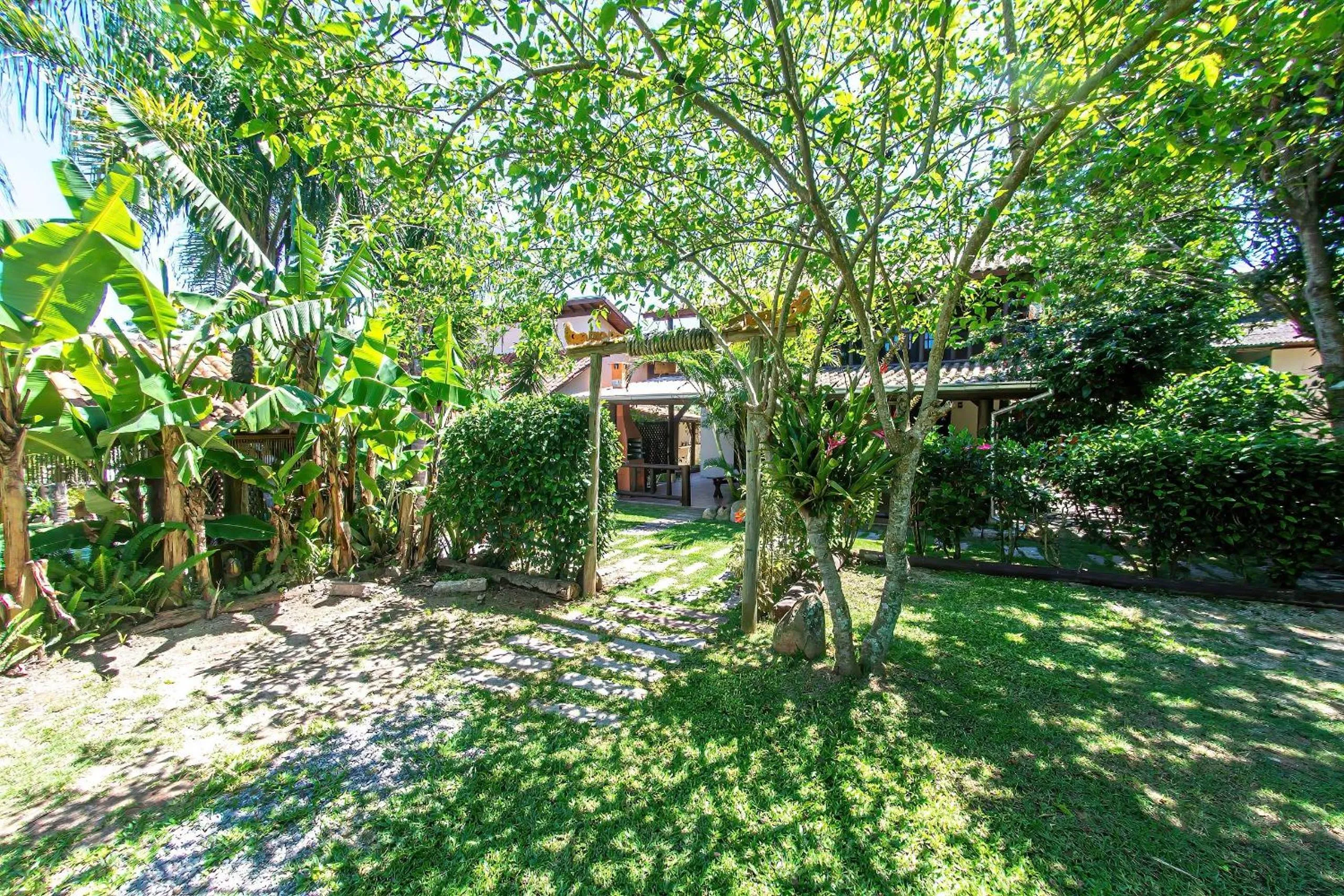 Garden in Pousada Rosa da Praia - Praia do Rosa - SC