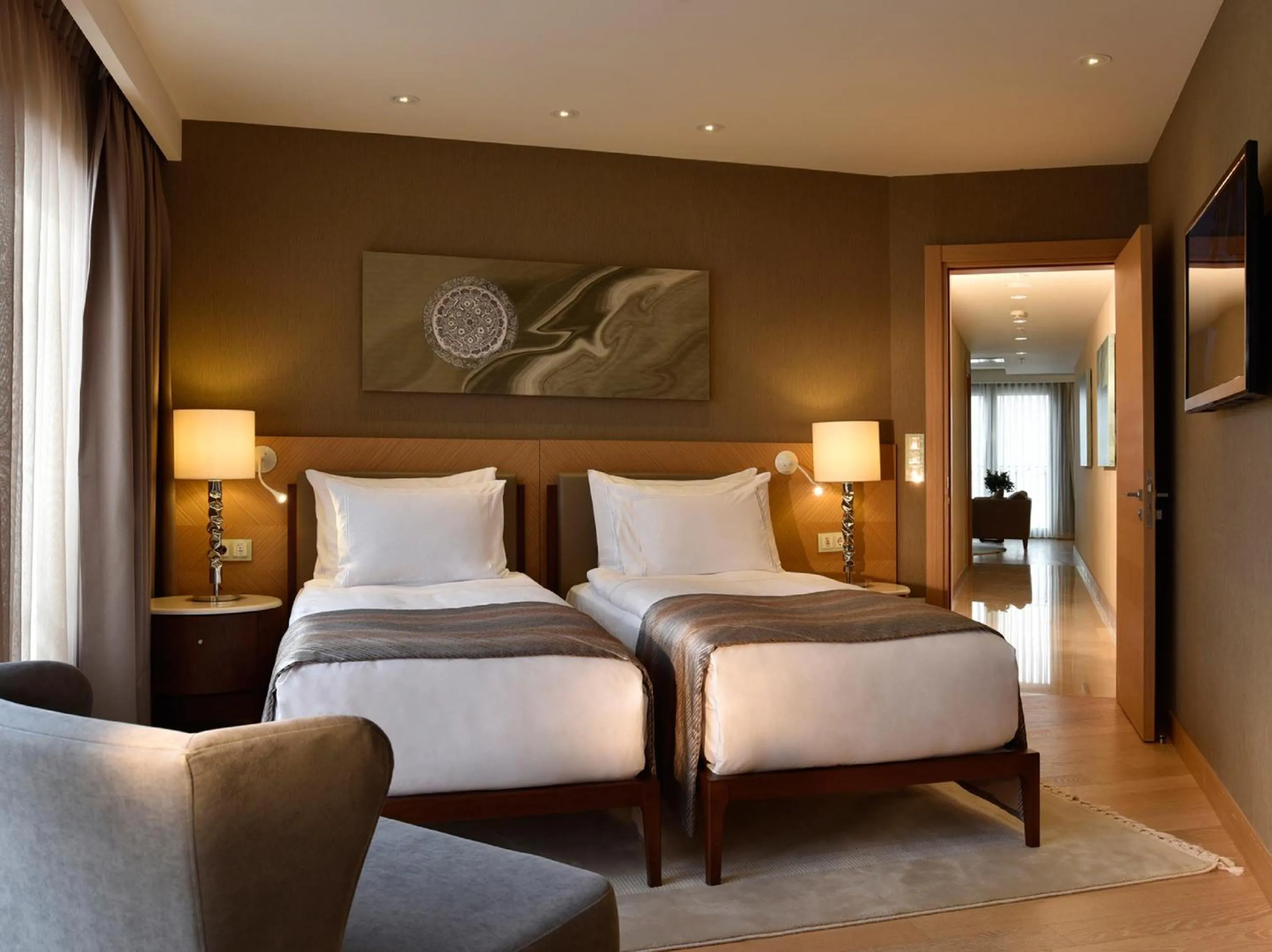 Bedroom, Bed in CVK Park Bosphorus Hotel Istanbul