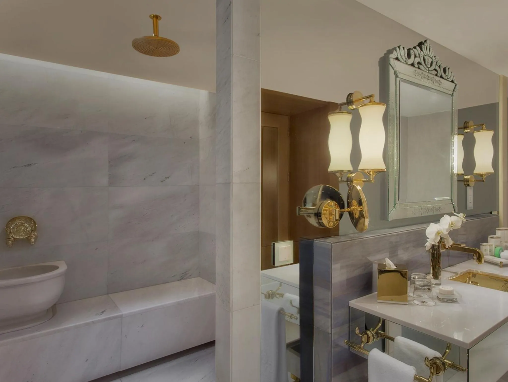 Toilet in CVK Park Bosphorus Hotel Istanbul