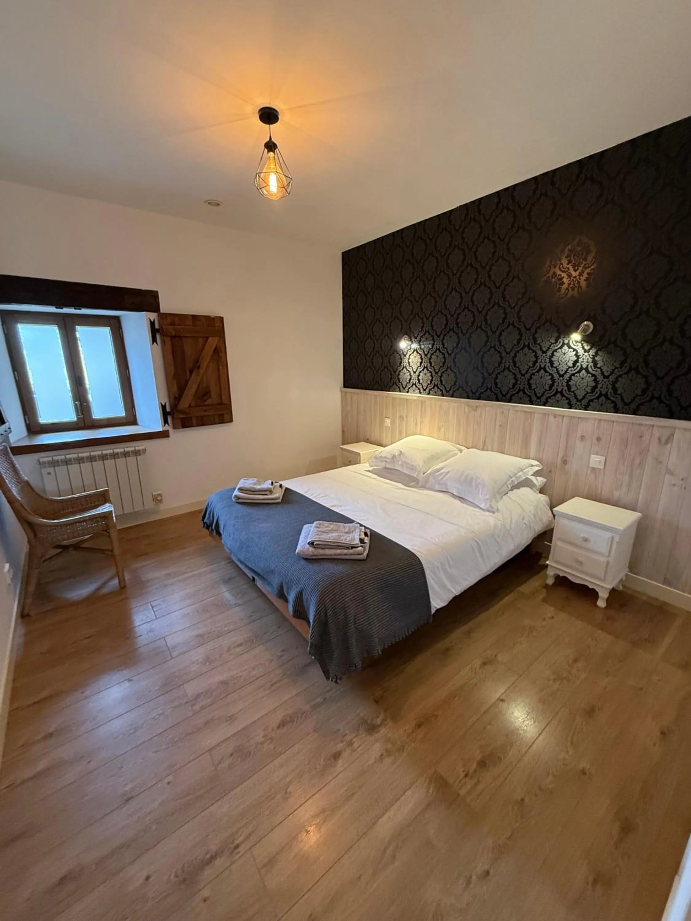 Bedroom, Bed in Gites Le Grand Tornage holiday fun for the whole family