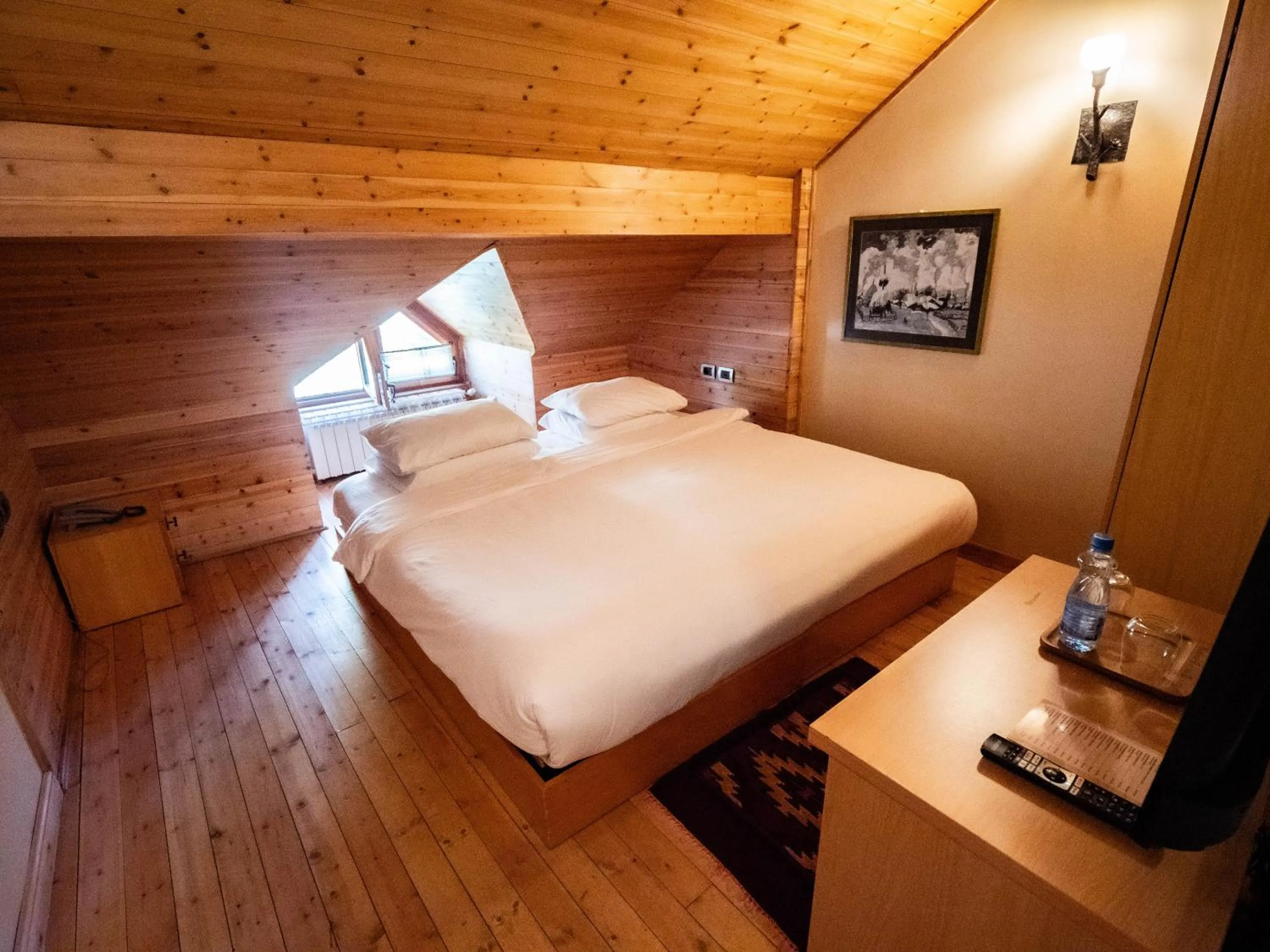 Photo of the whole room, Bed in Natyral Razma Resort