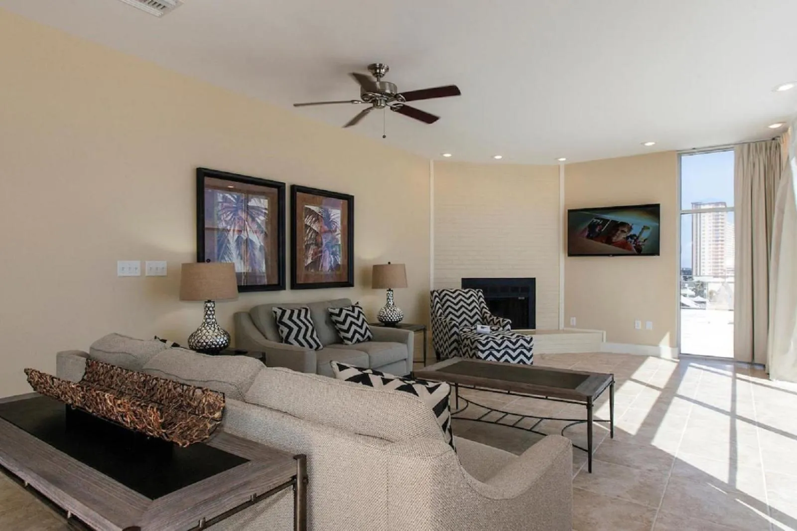 TV and multimedia in Seahaven Beach Hotel Panama City Beach