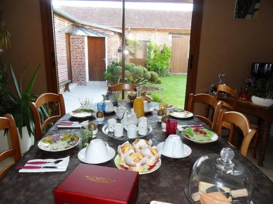 Breakfast in Chambres d'hôtes La Luce