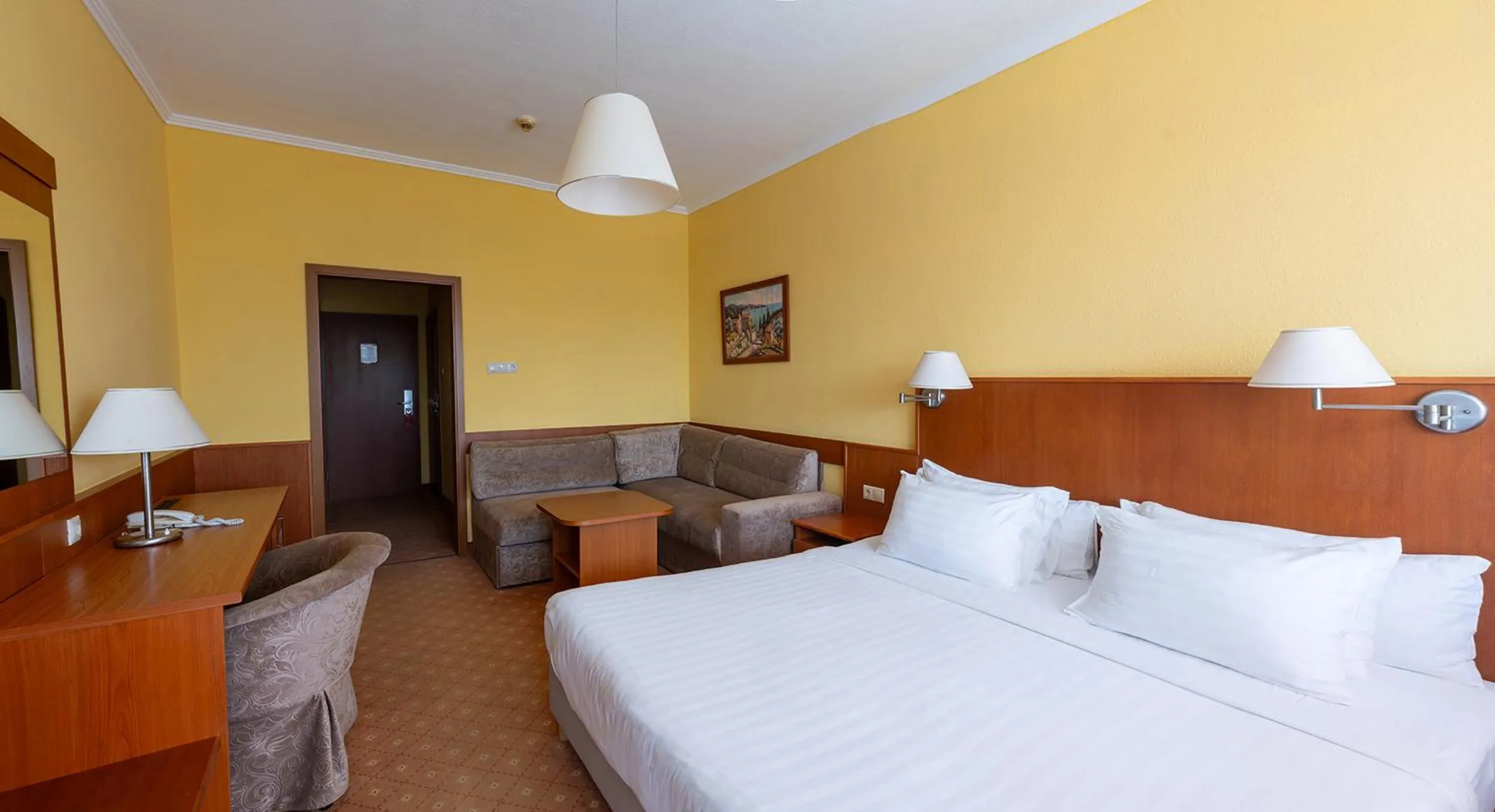 Photo of the whole room, Bed in Belenus Thermalhotel superior