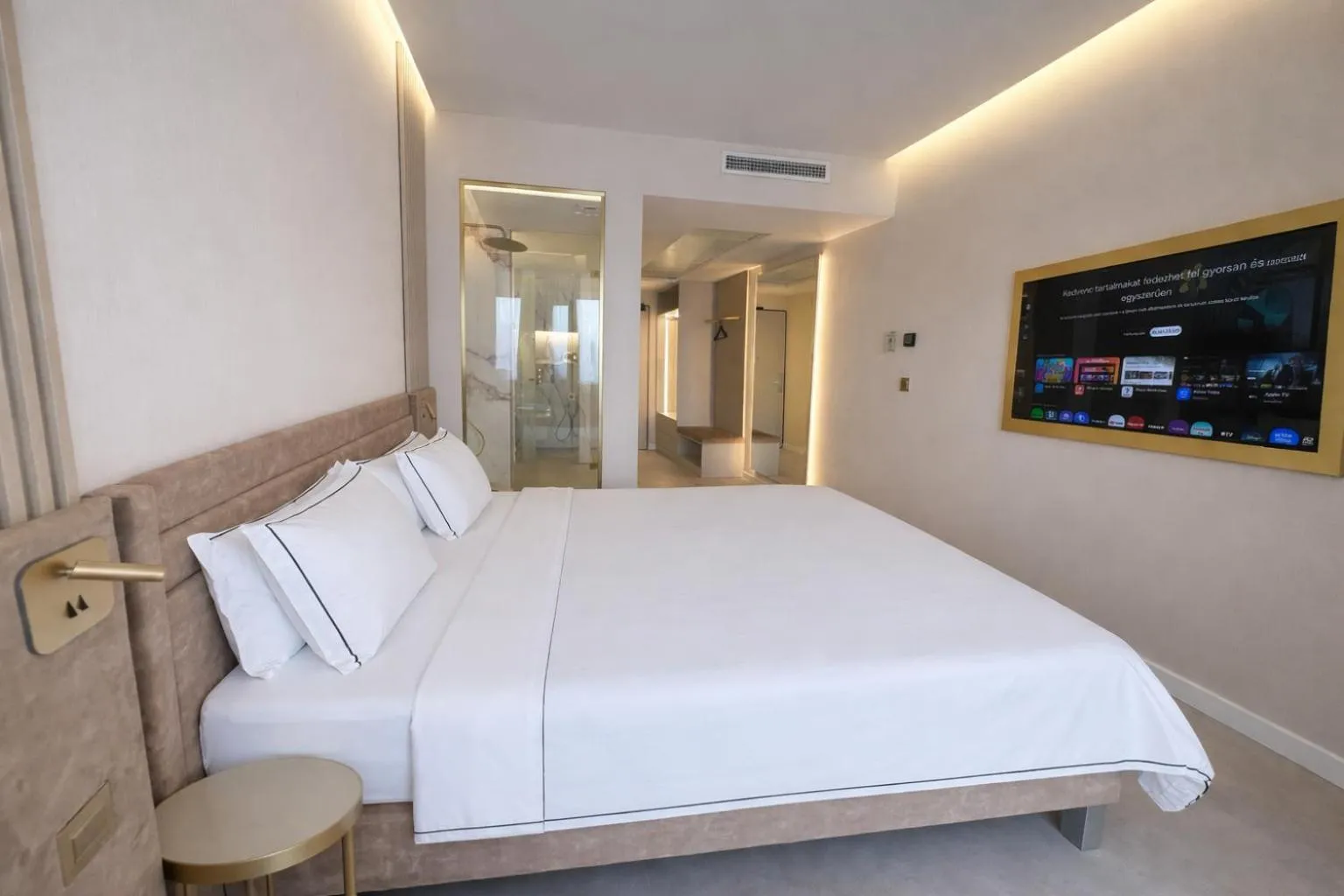 Photo of the whole room, Bed in Belenus Thermalhotel superior