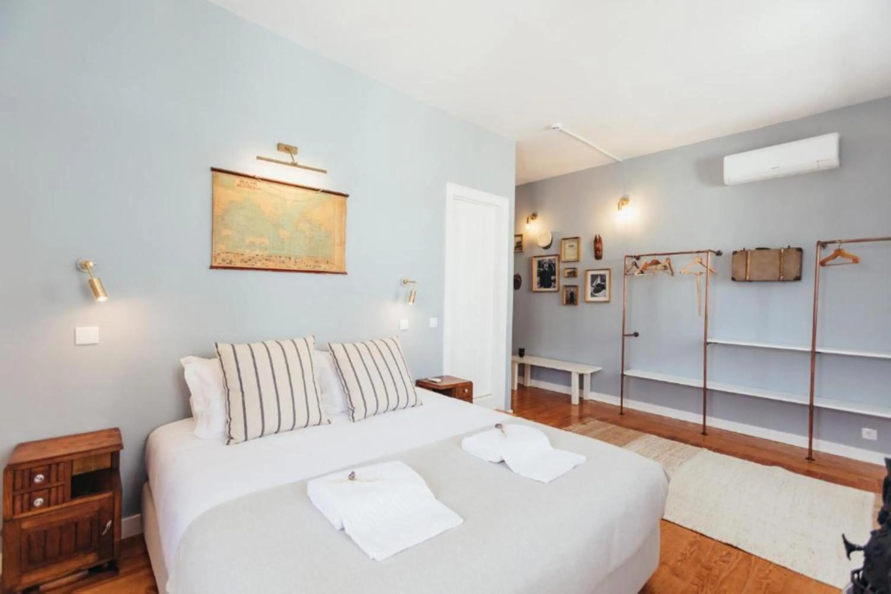Bed in LEGASEA - Cascais Guesthouse
