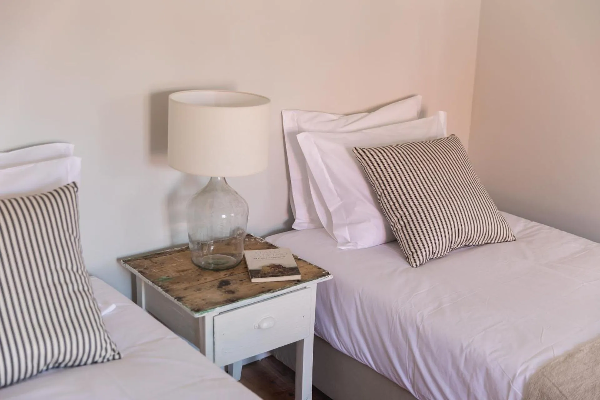 Bed in LEGASEA - Cascais Guesthouse