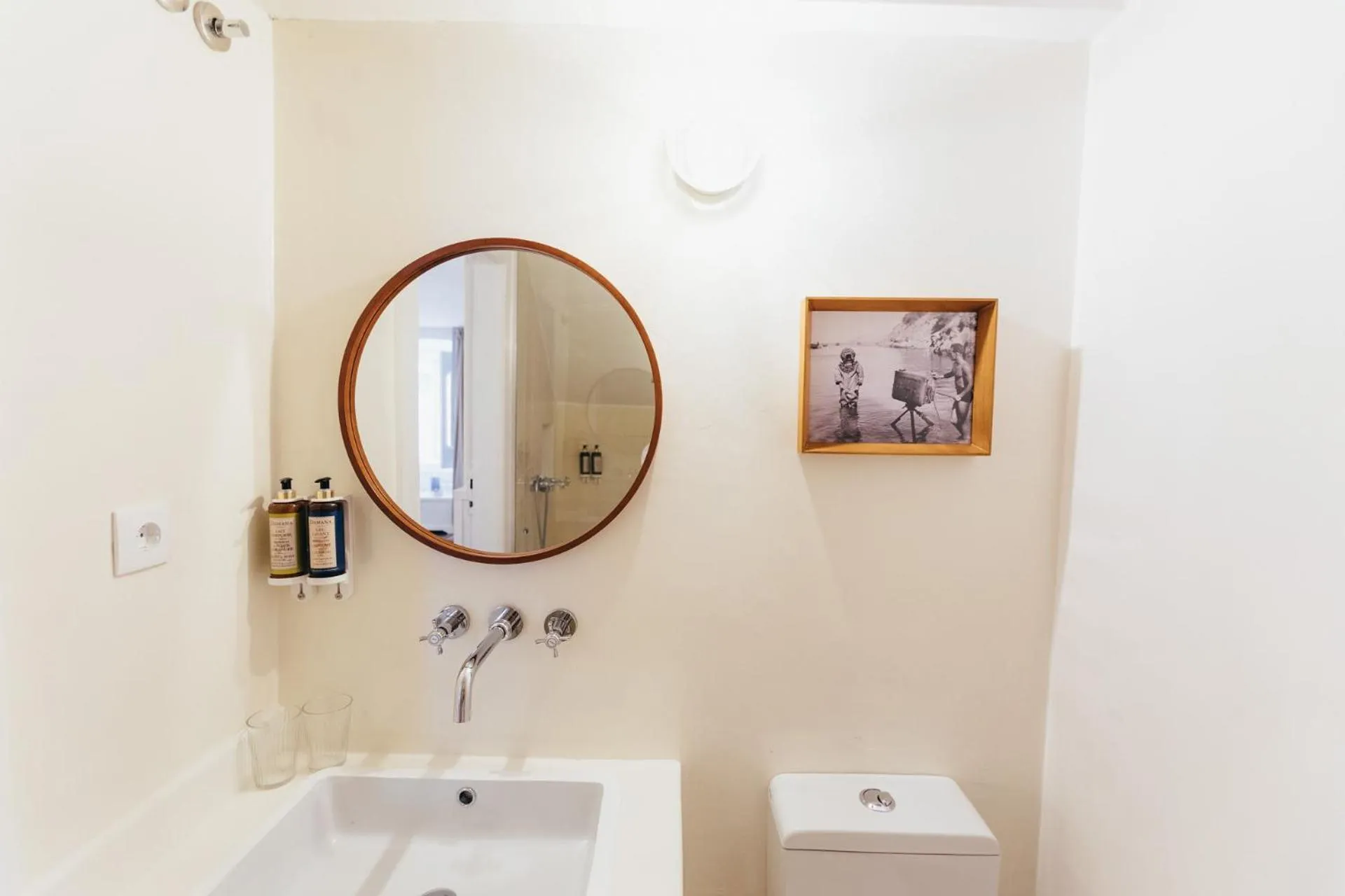 Bathroom in LEGASEA - Cascais Guesthouse