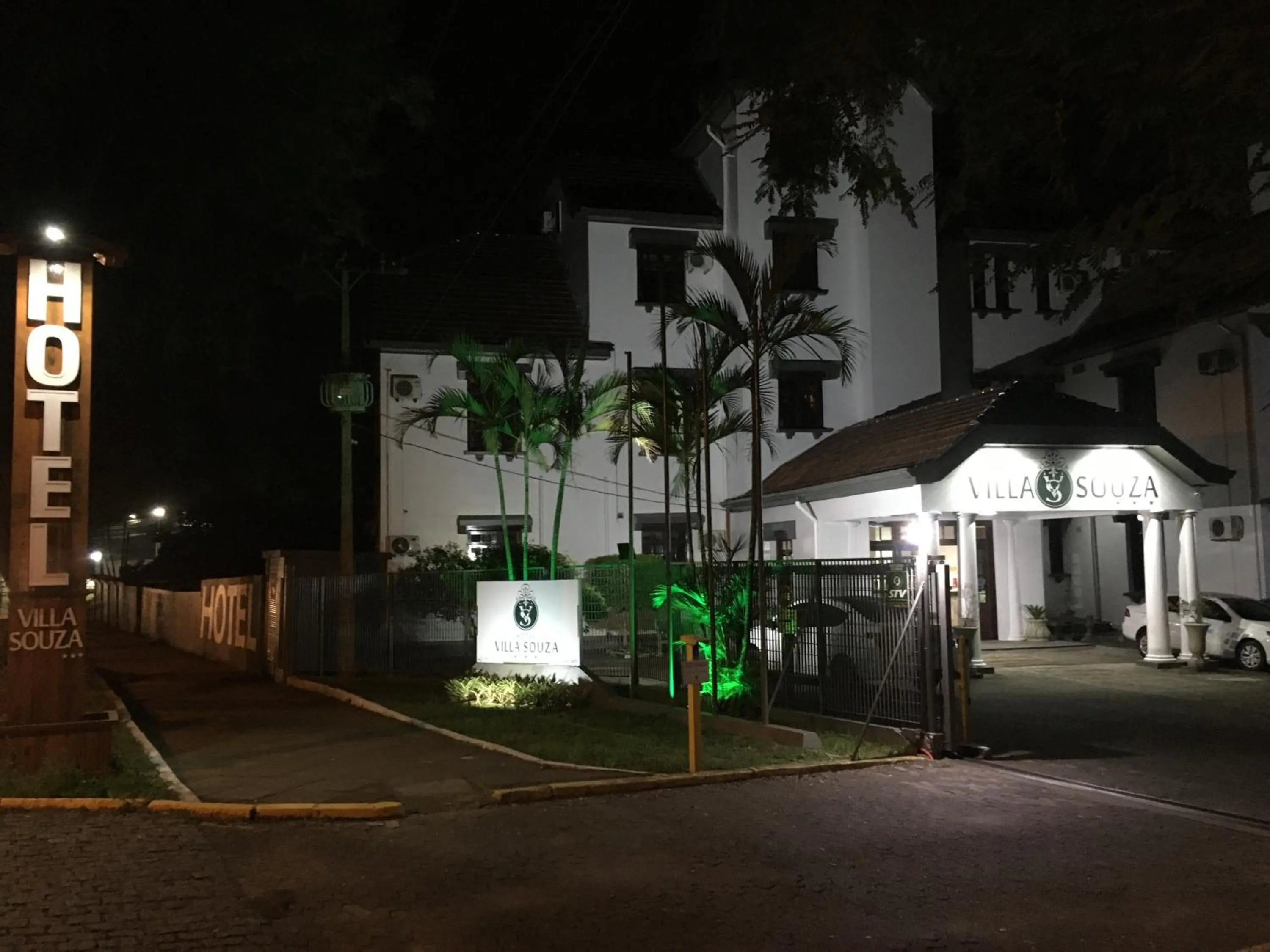 Property building in Hotel Villa Souza Ltda