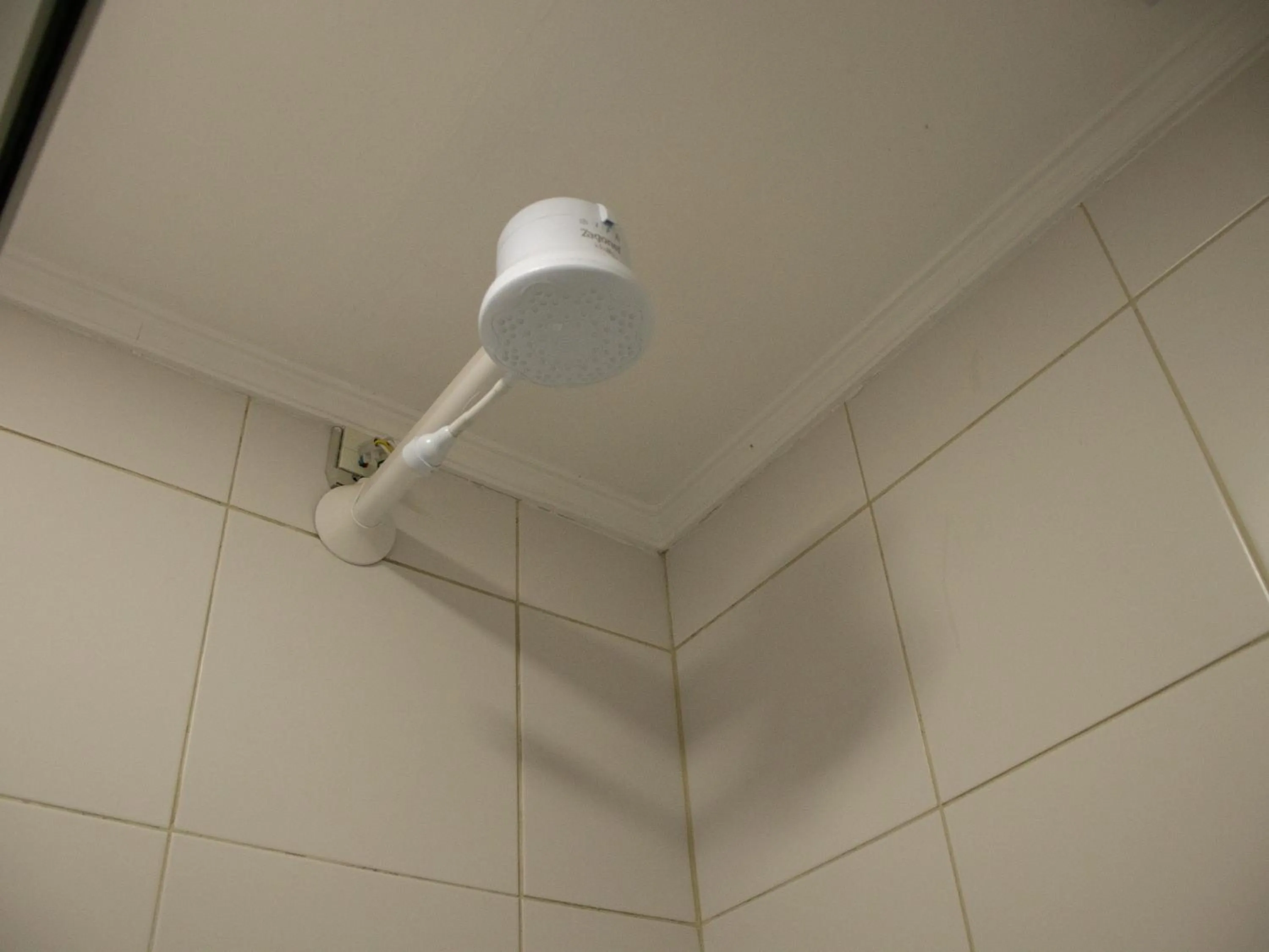 Shower in Hotel Villa Souza Ltda