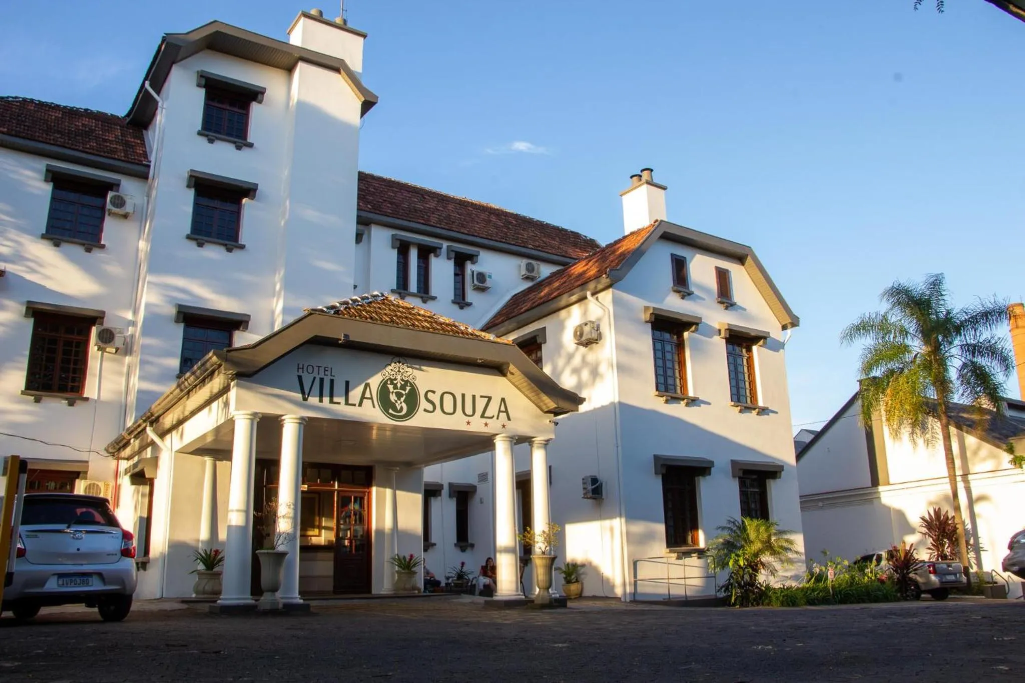 Property building in Hotel Villa Souza Ltda
