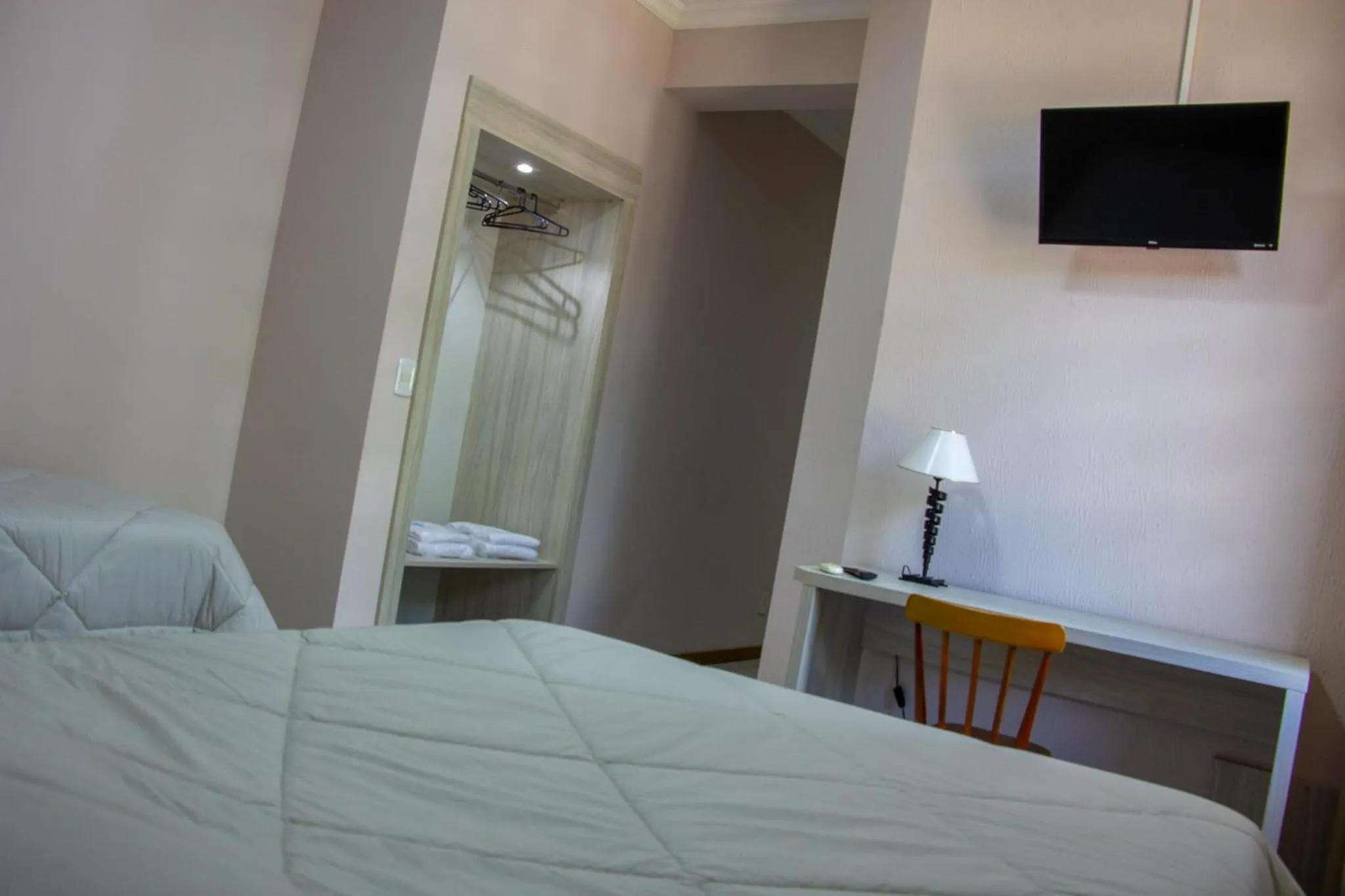 Bedroom, Bed in Hotel Villa Souza Ltda