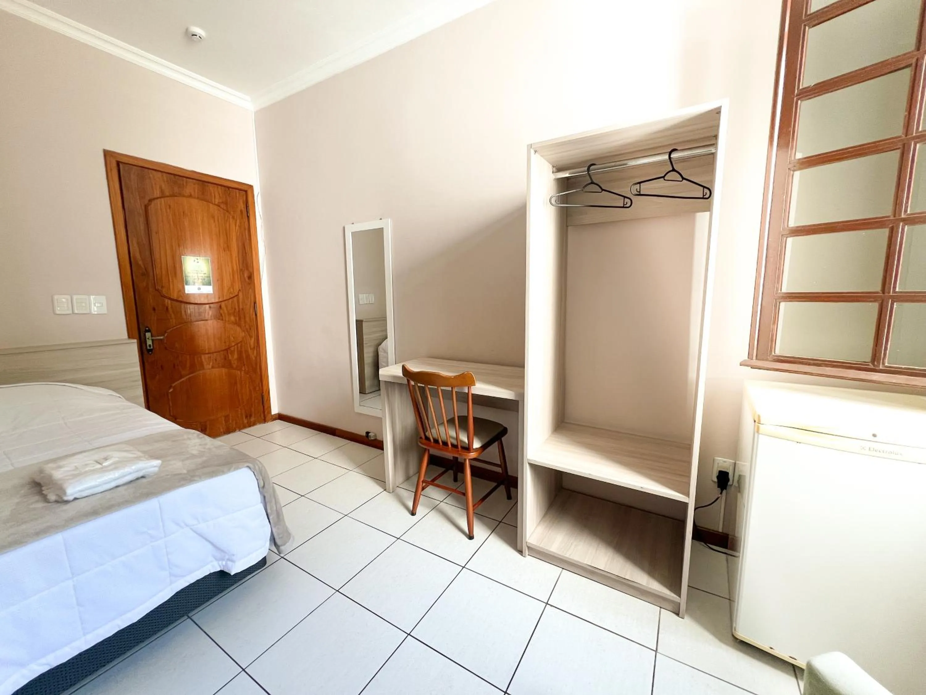 Photo of the whole room, Bed in Hotel Villa Souza Ltda