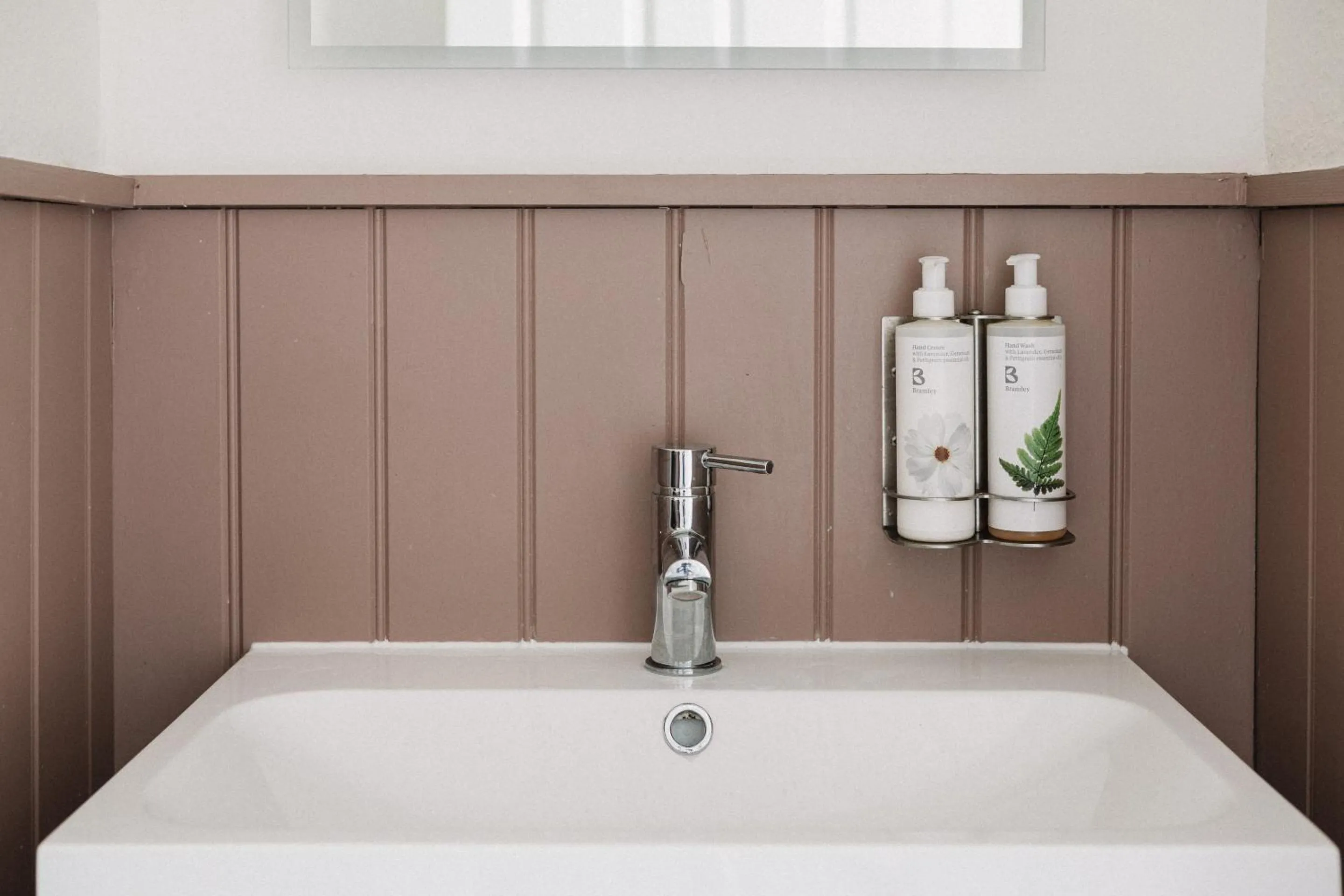 Bathroom in The Exeter Inn