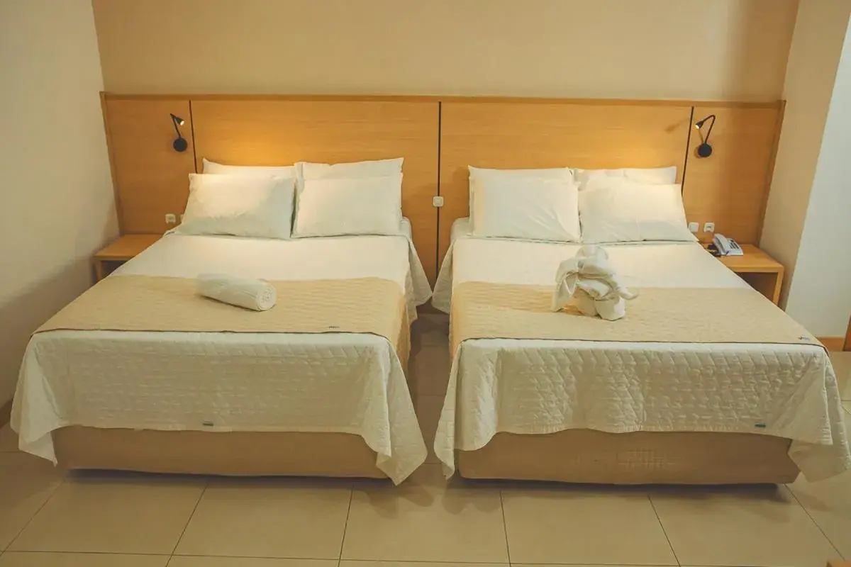 Large Double or Twin Room in Grande Hotel Guarapuava Large Double or Twin Room in Grande Hotel Guarapuava