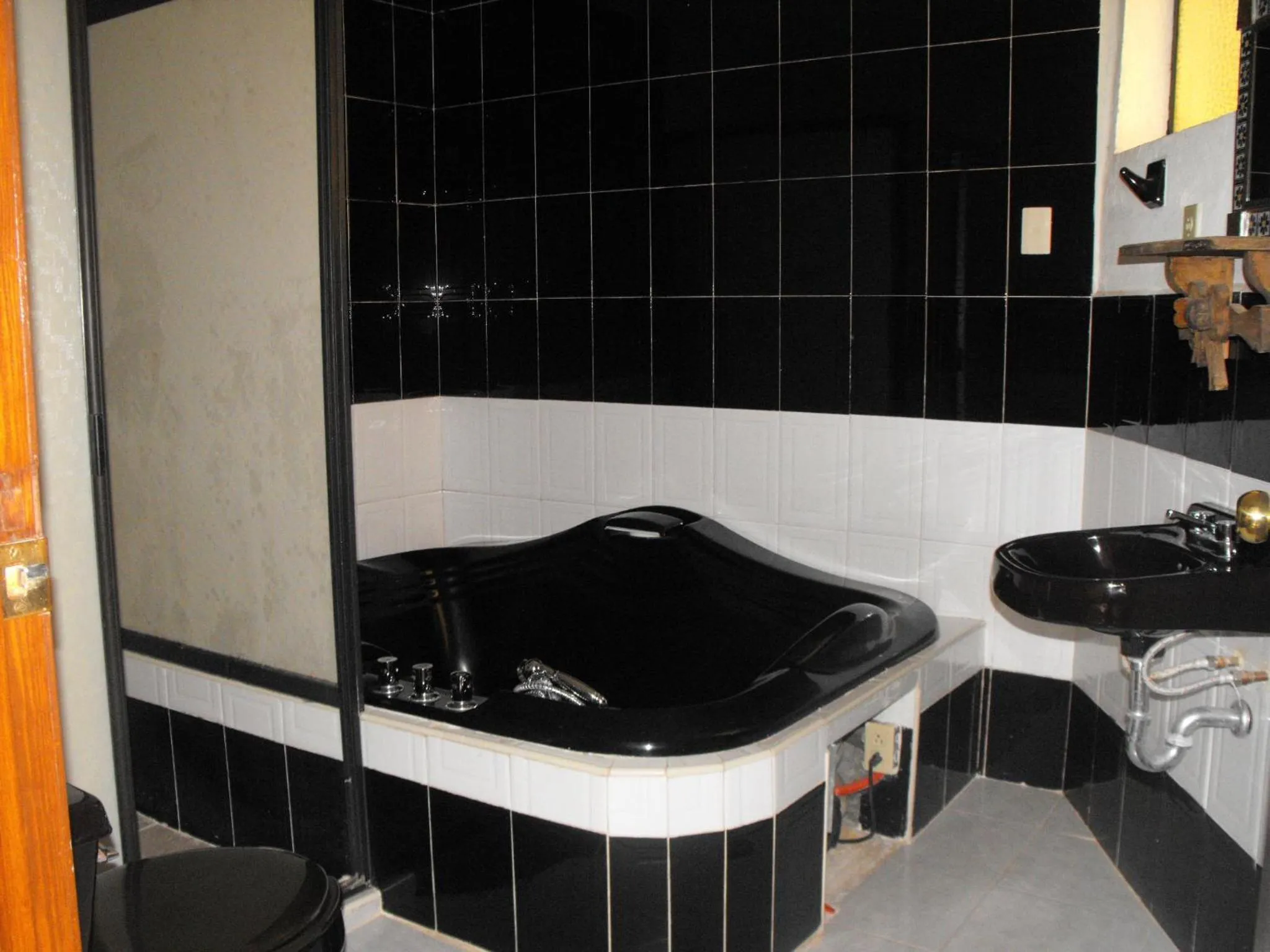Bathroom in Hotel Lienzo Charro 1