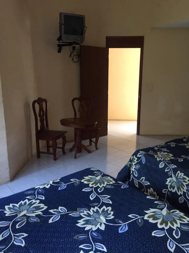 Bed in Hotel Lienzo Charro 1