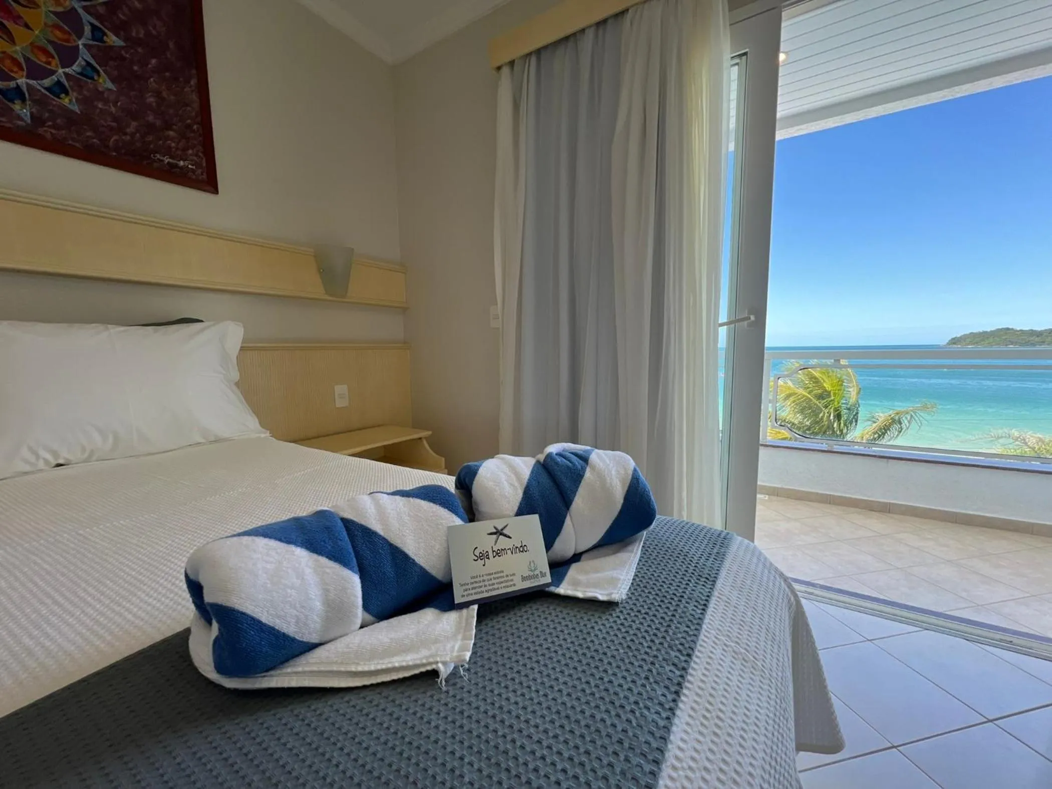 Bed in Bombinhas Blue Suítes