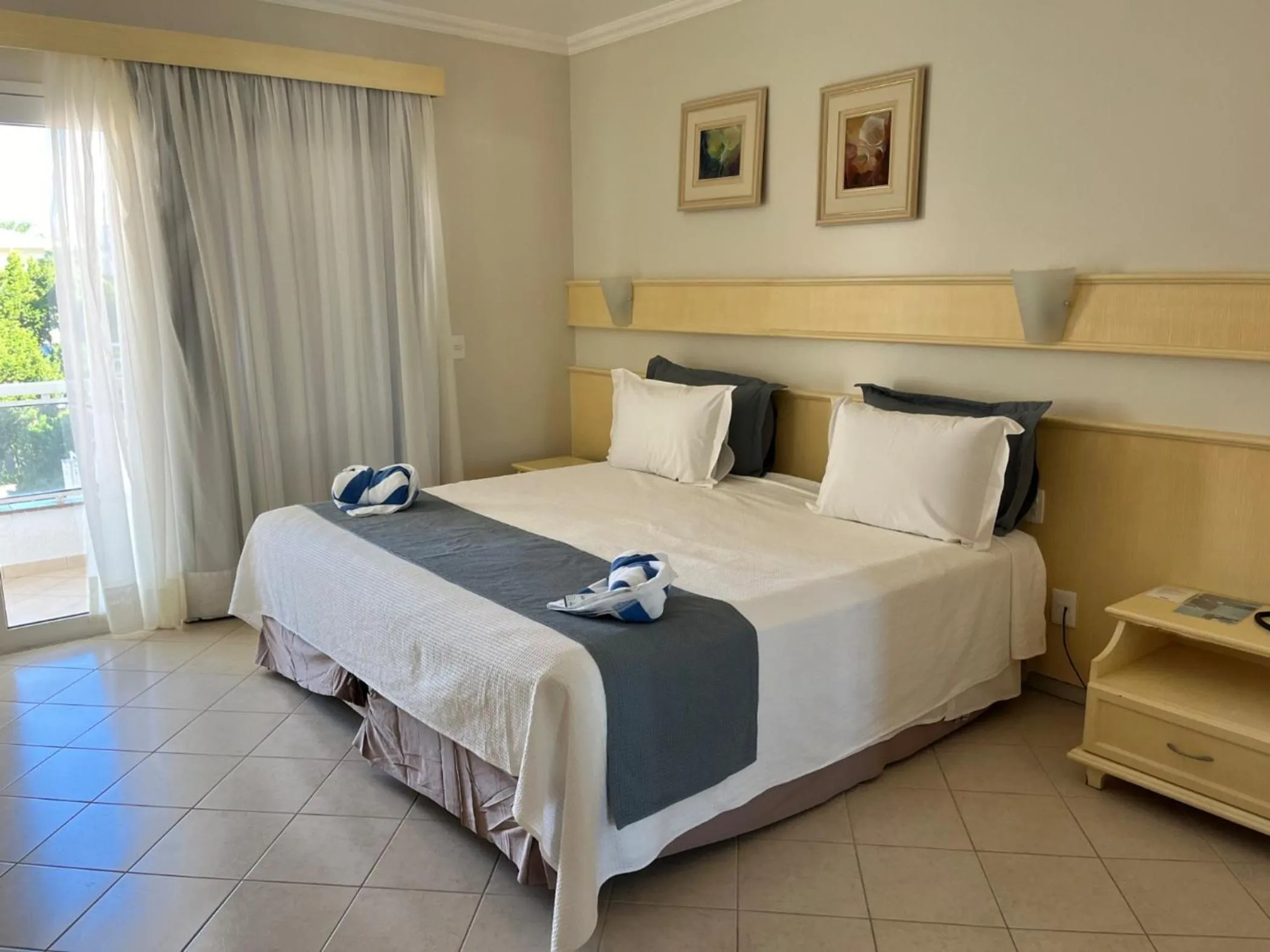 Bed in Bombinhas Blue Suítes