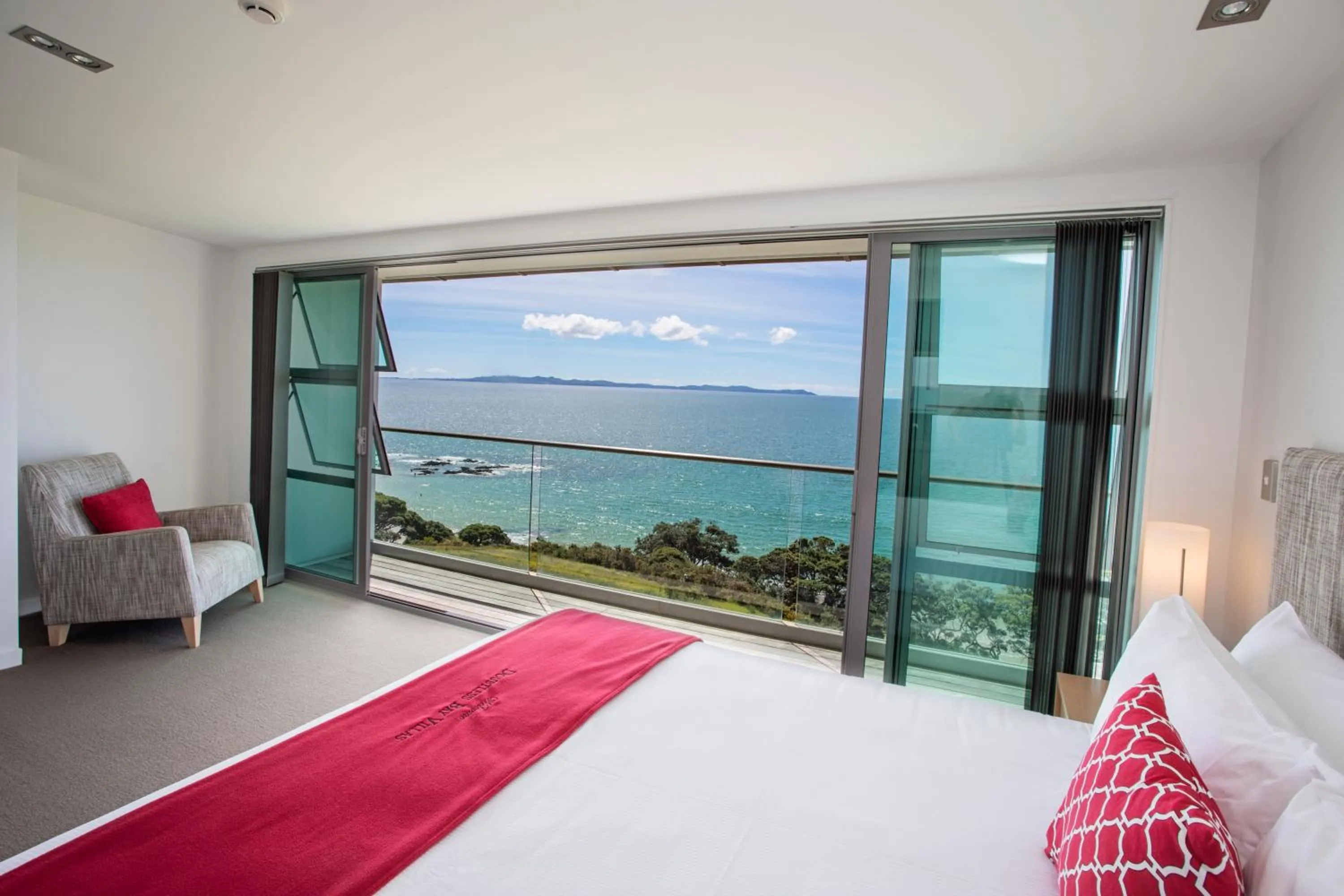 Bed in Doubtless Bay Villas