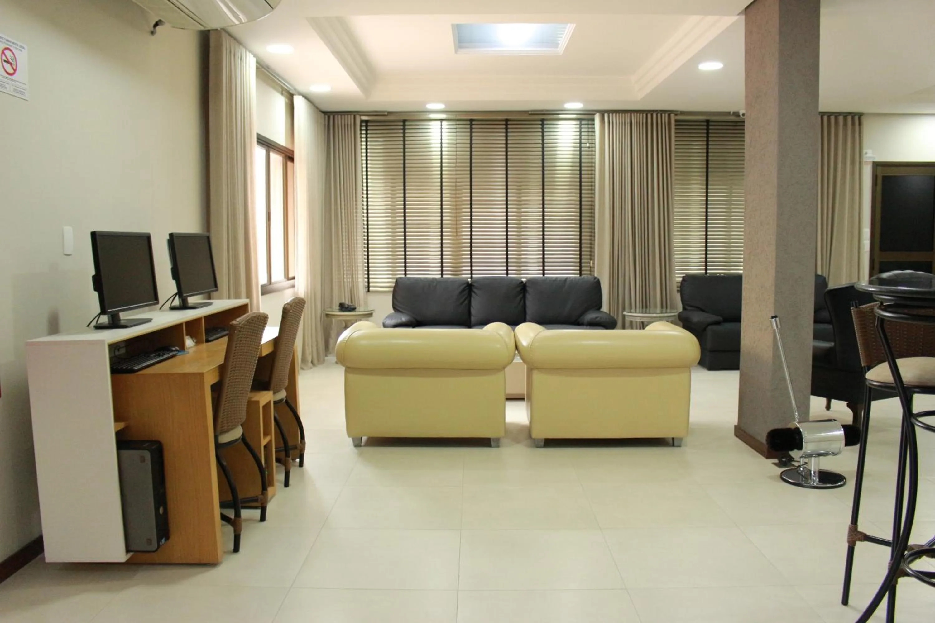 Living room in Brumado Hotel