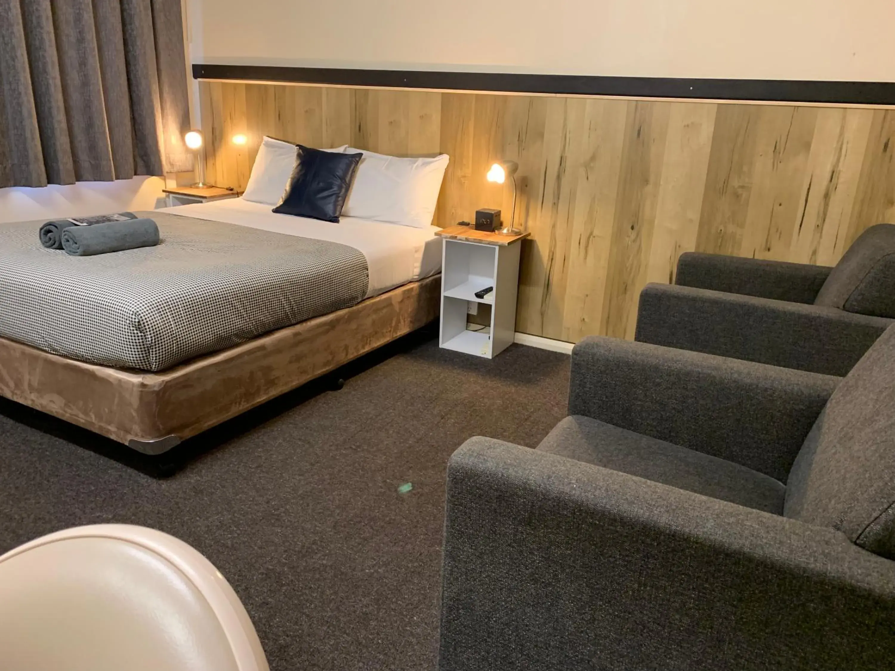 Bed in Wattle Tree Motel Bed in Wattle Tree Motel