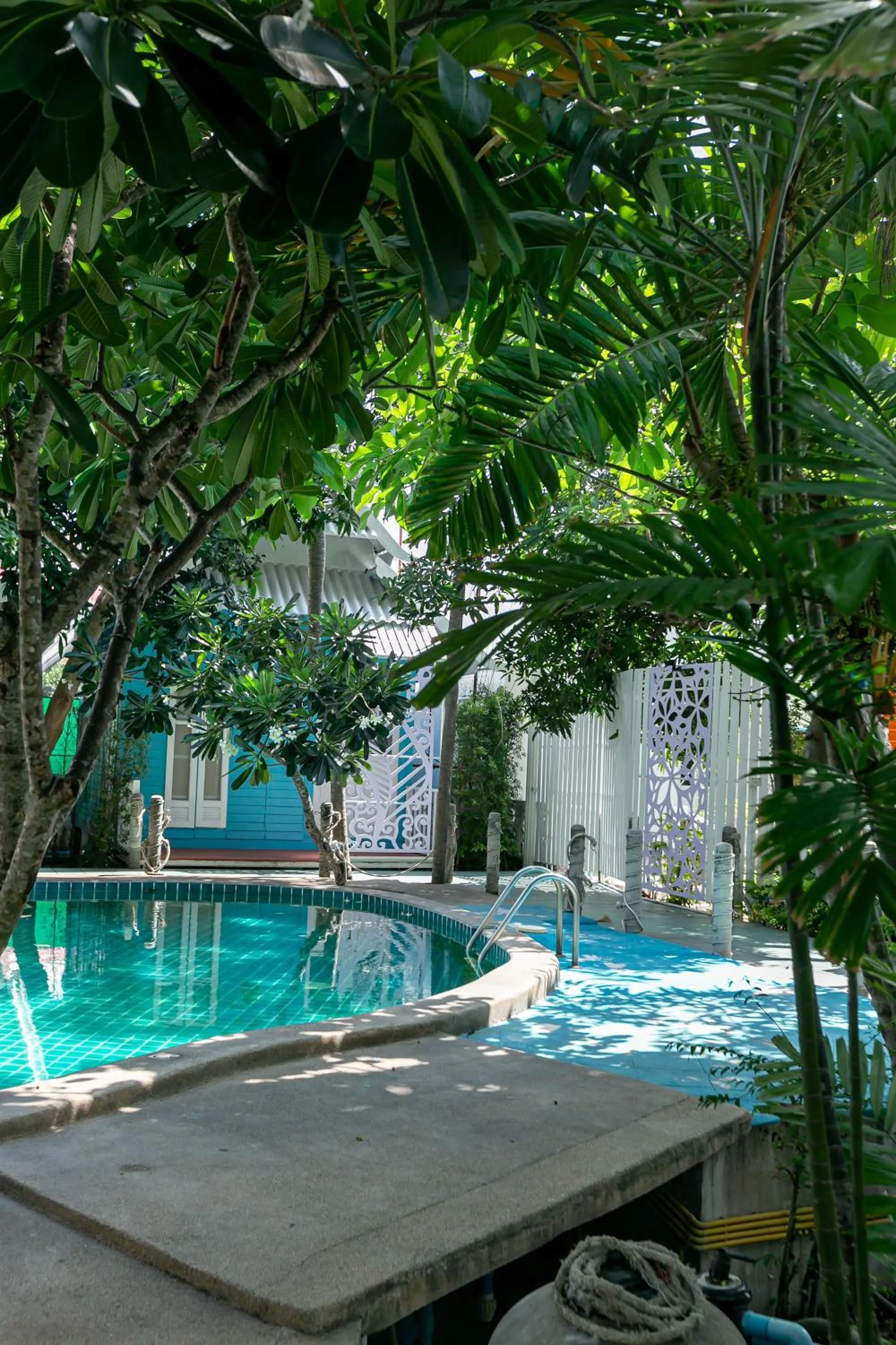 Swimming pool in Deeden Pattaya Resort