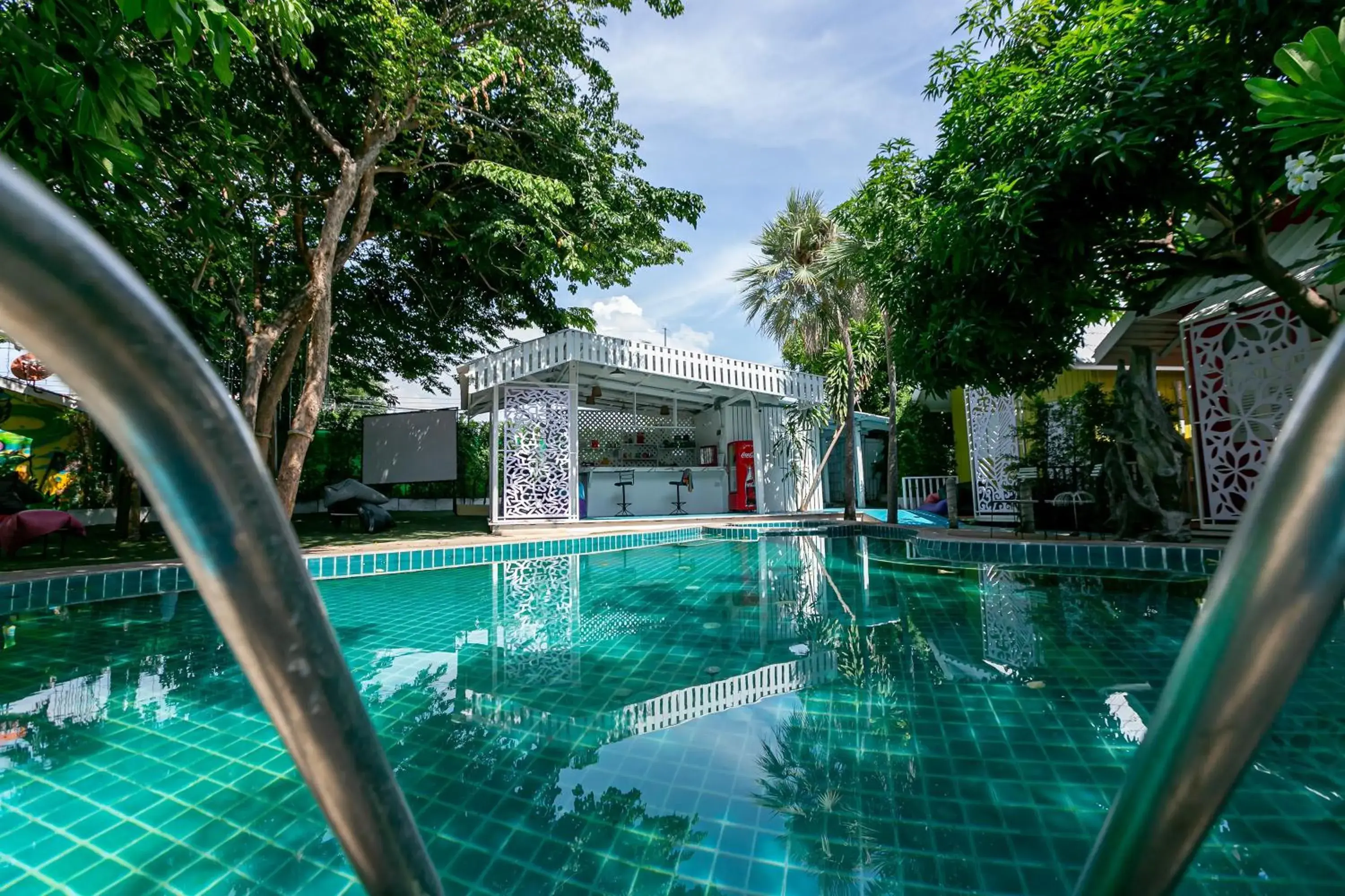 Swimming pool in Deeden Pattaya Resort Swimming pool in Deeden Pattaya Resort