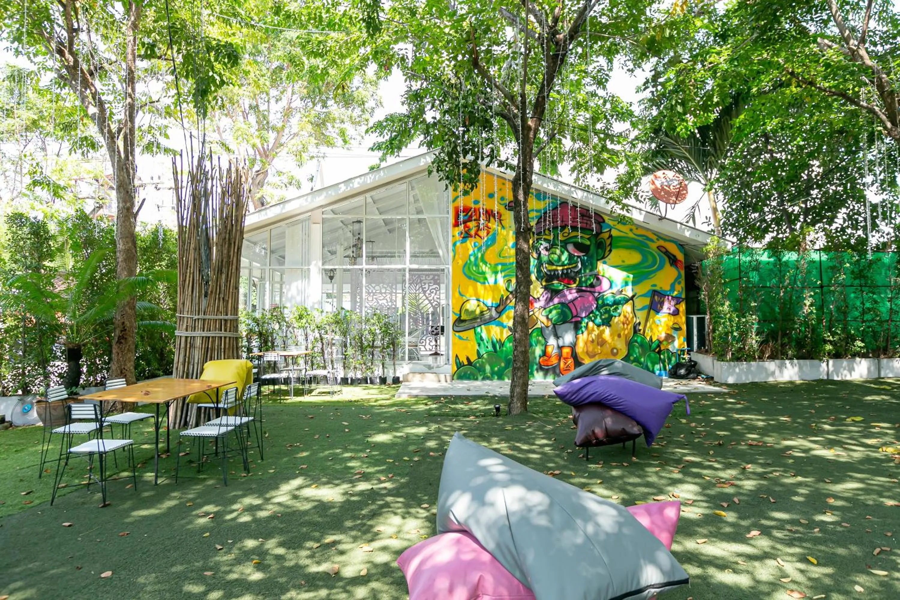 Garden in Deeden Pattaya Resort