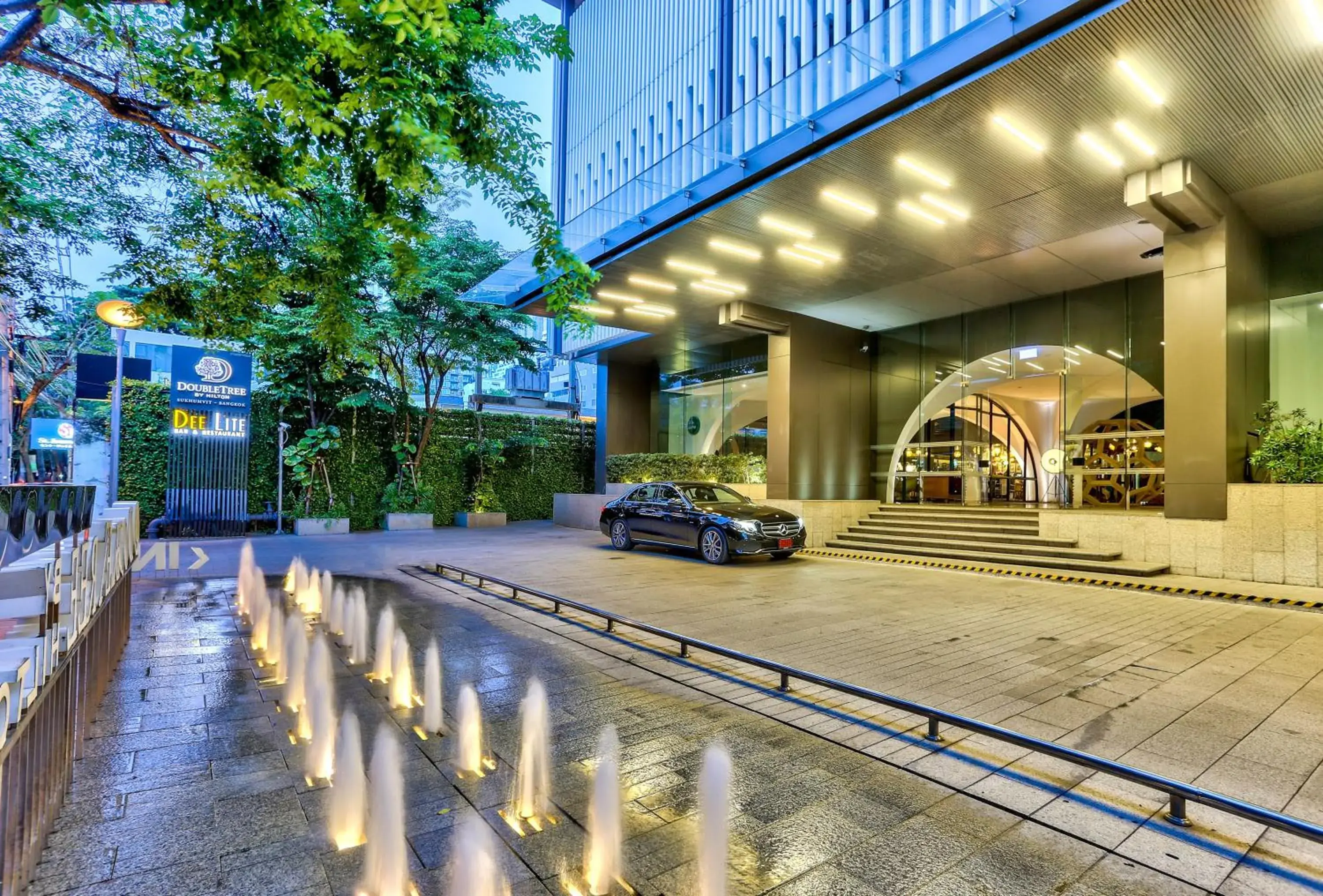 Property building in DoubleTree by Hilton Sukhumvit Bangkok Property building in DoubleTree by Hilton Sukhumvit Bangkok