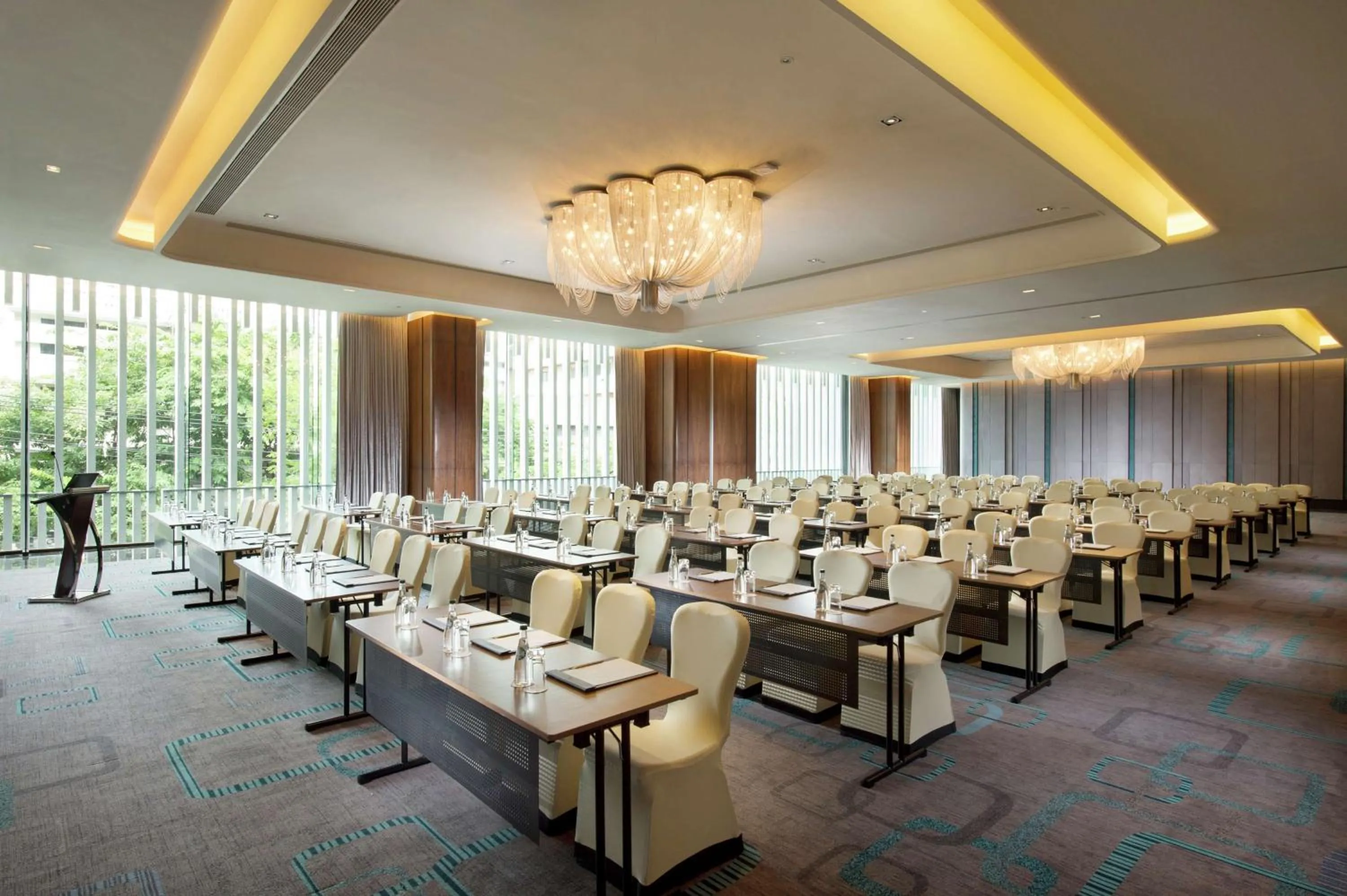Meeting/conference room in DoubleTree by Hilton Sukhumvit Bangkok