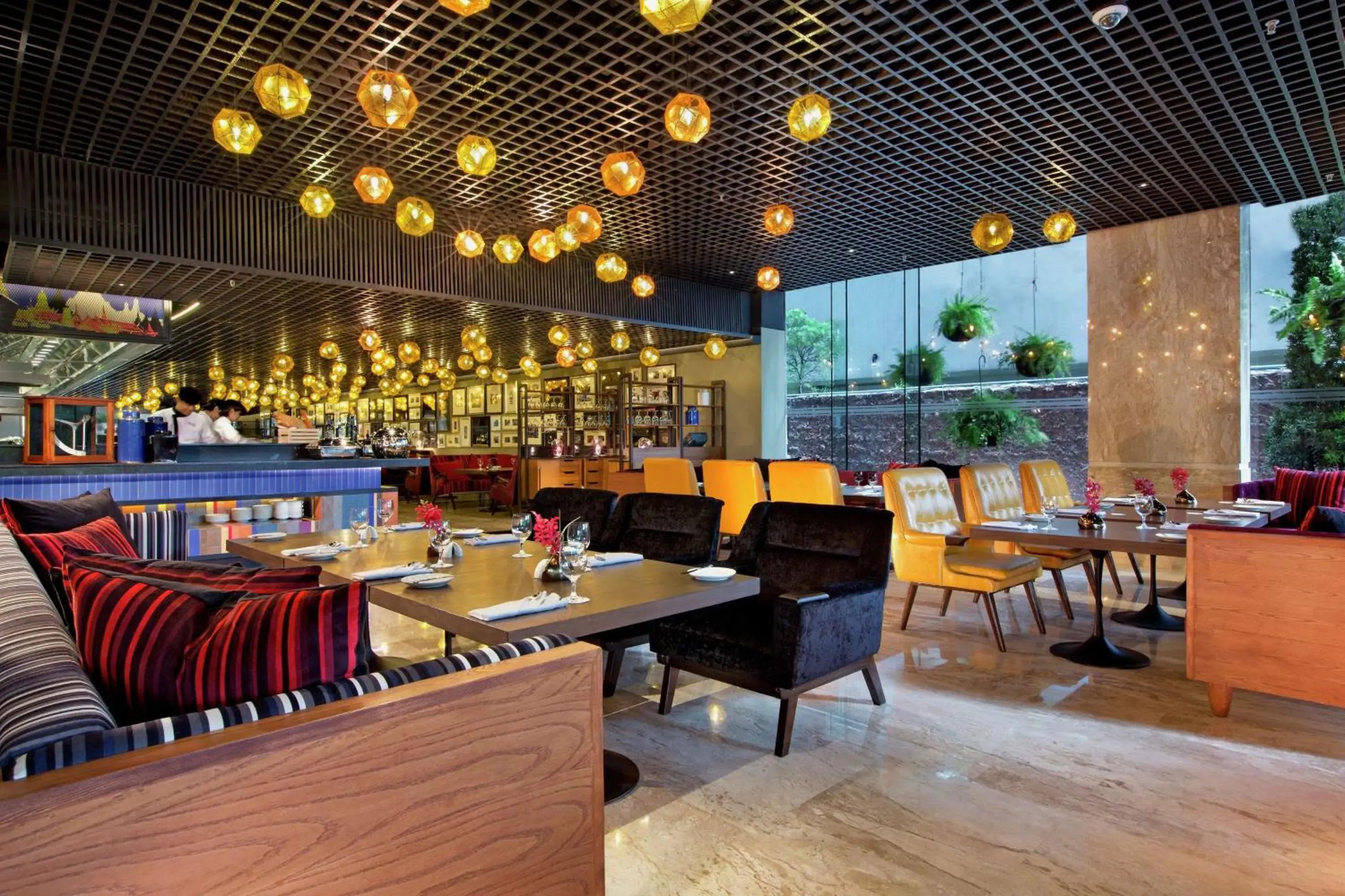 Restaurant/places to eat in DoubleTree by Hilton Sukhumvit Bangkok Restaurant/places to eat in DoubleTree by Hilton Sukhumvit Bangkok