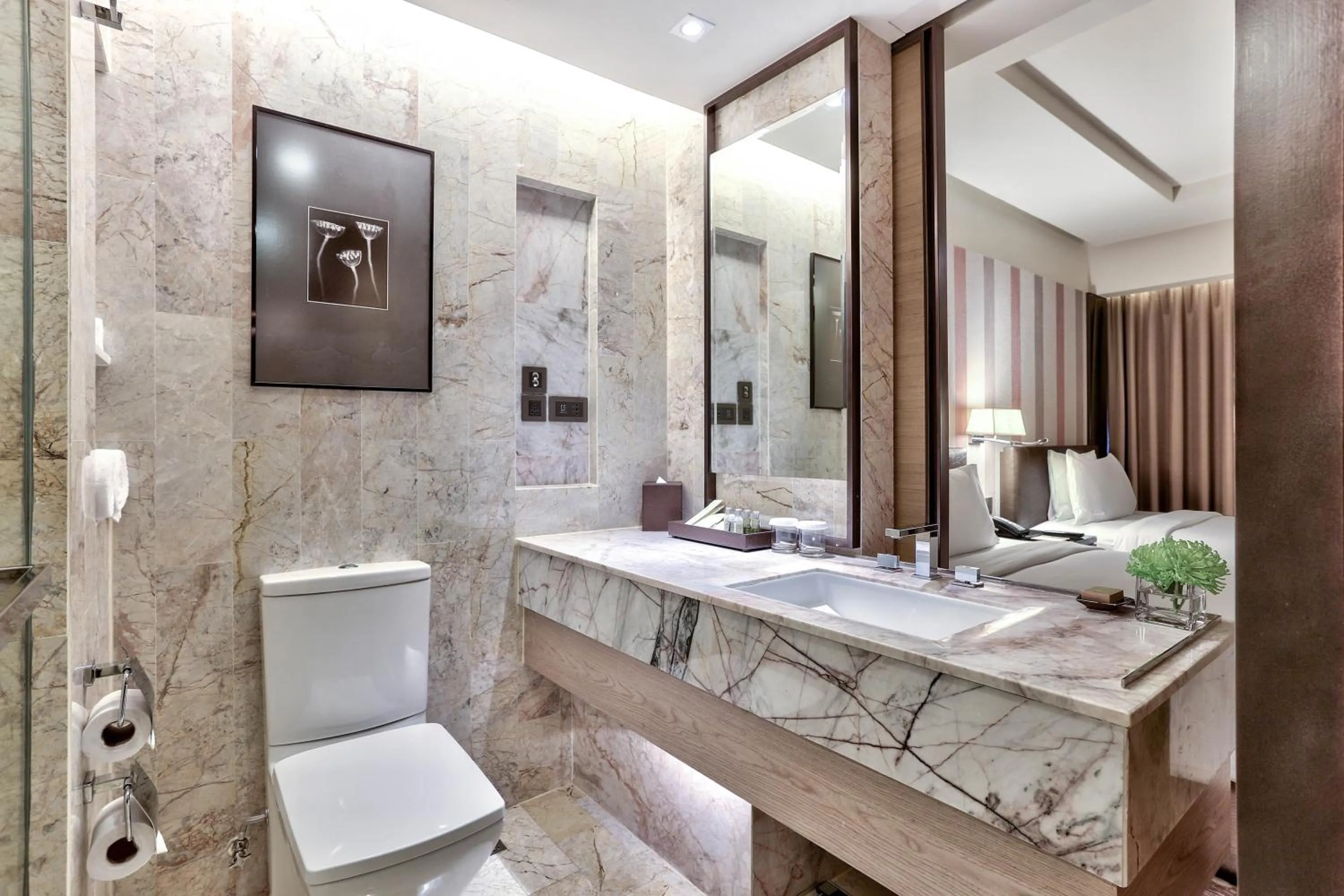 Bathroom in DoubleTree by Hilton Sukhumvit Bangkok