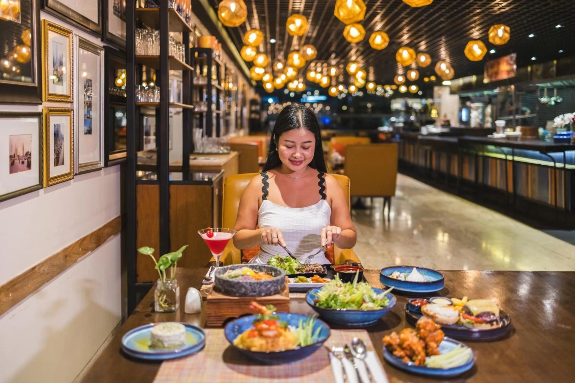 Restaurant/places to eat in DoubleTree by Hilton Sukhumvit Bangkok