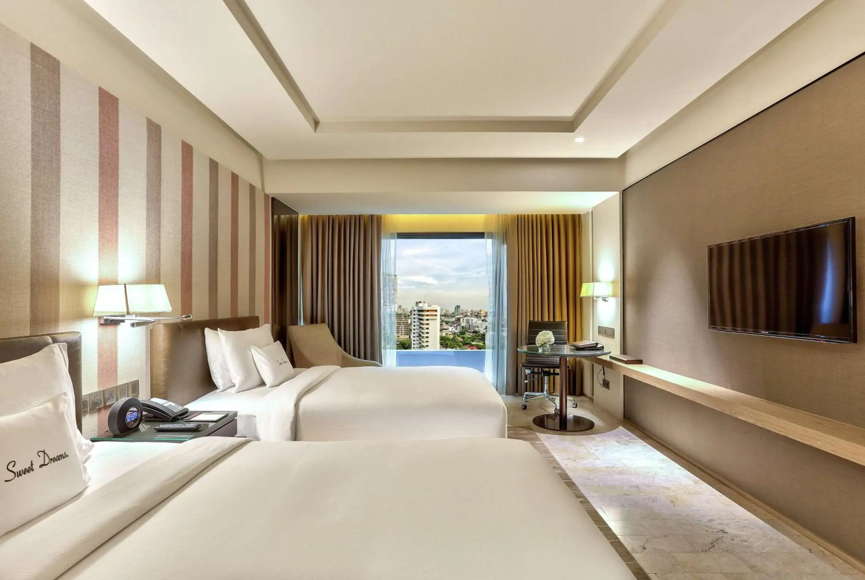 Bed in DoubleTree by Hilton Sukhumvit Bangkok Bed in DoubleTree by Hilton Sukhumvit Bangkok