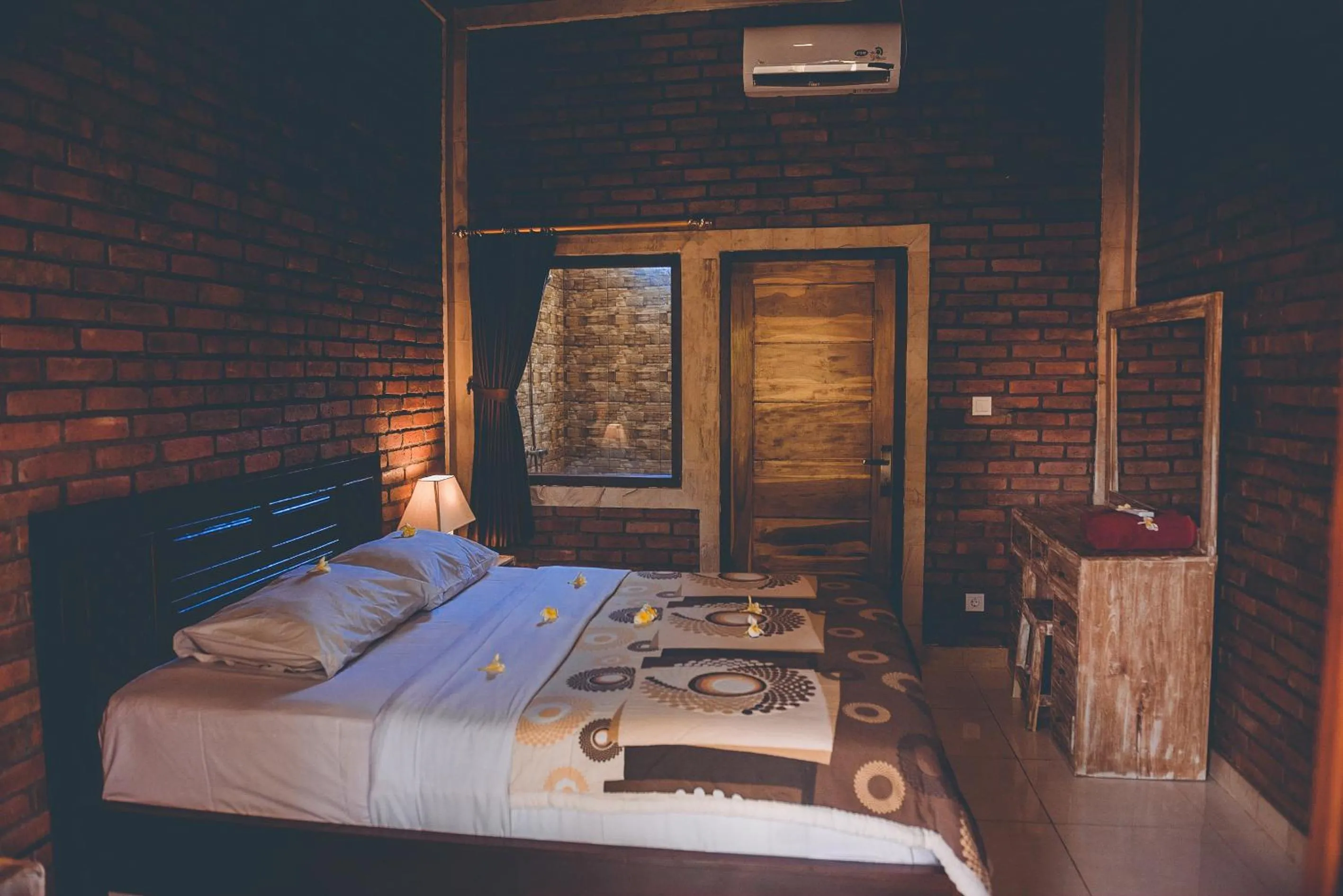 Bedroom, Bed in Satria Bungalow
