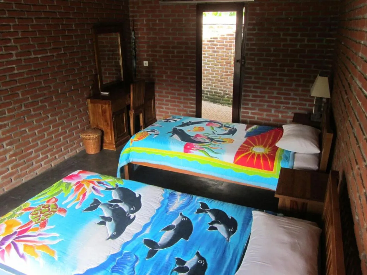 Photo of the whole room, Bed in Satria Bungalow