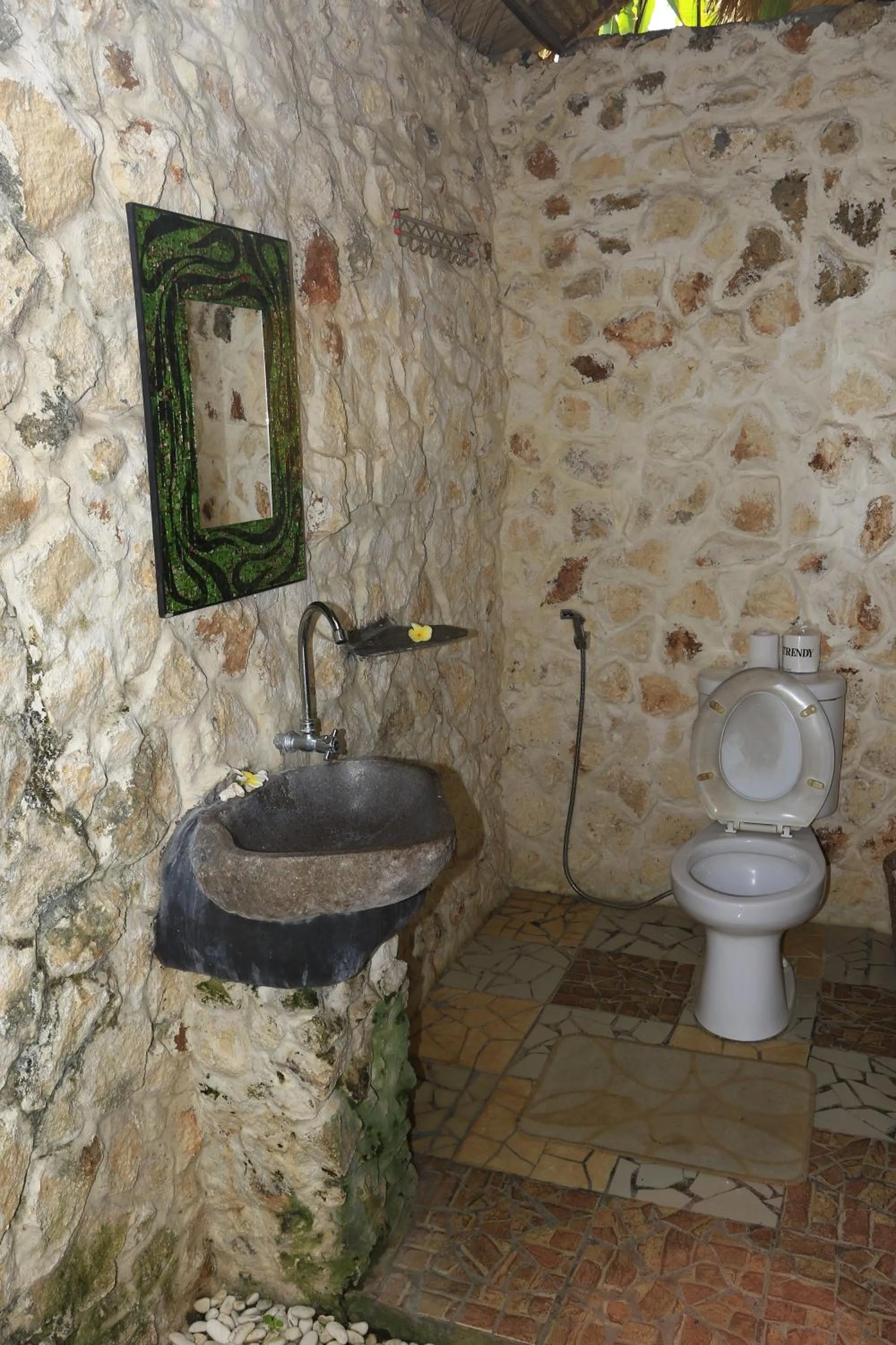 Toilet in Satria Bungalow