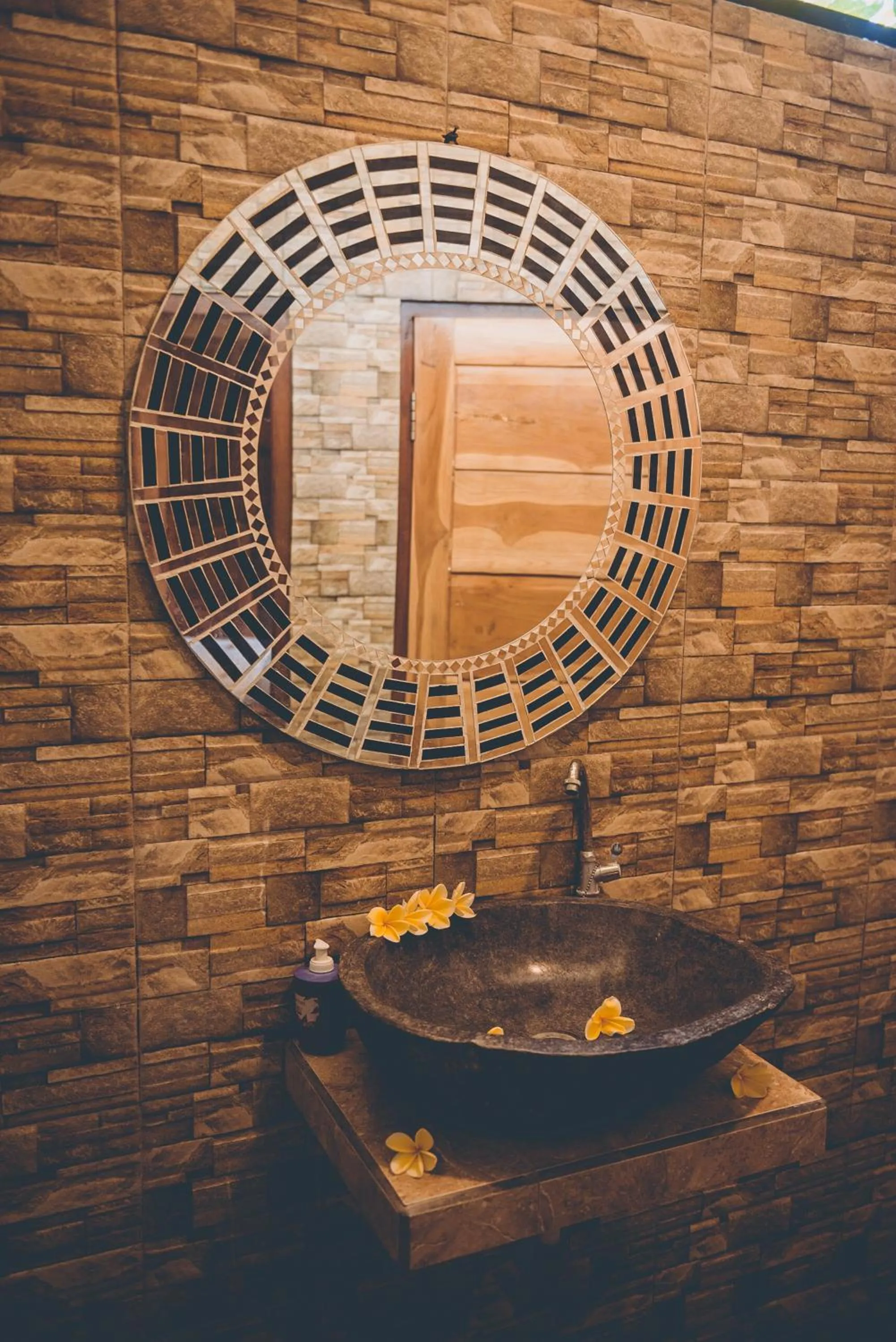 Bathroom in Satria Bungalow