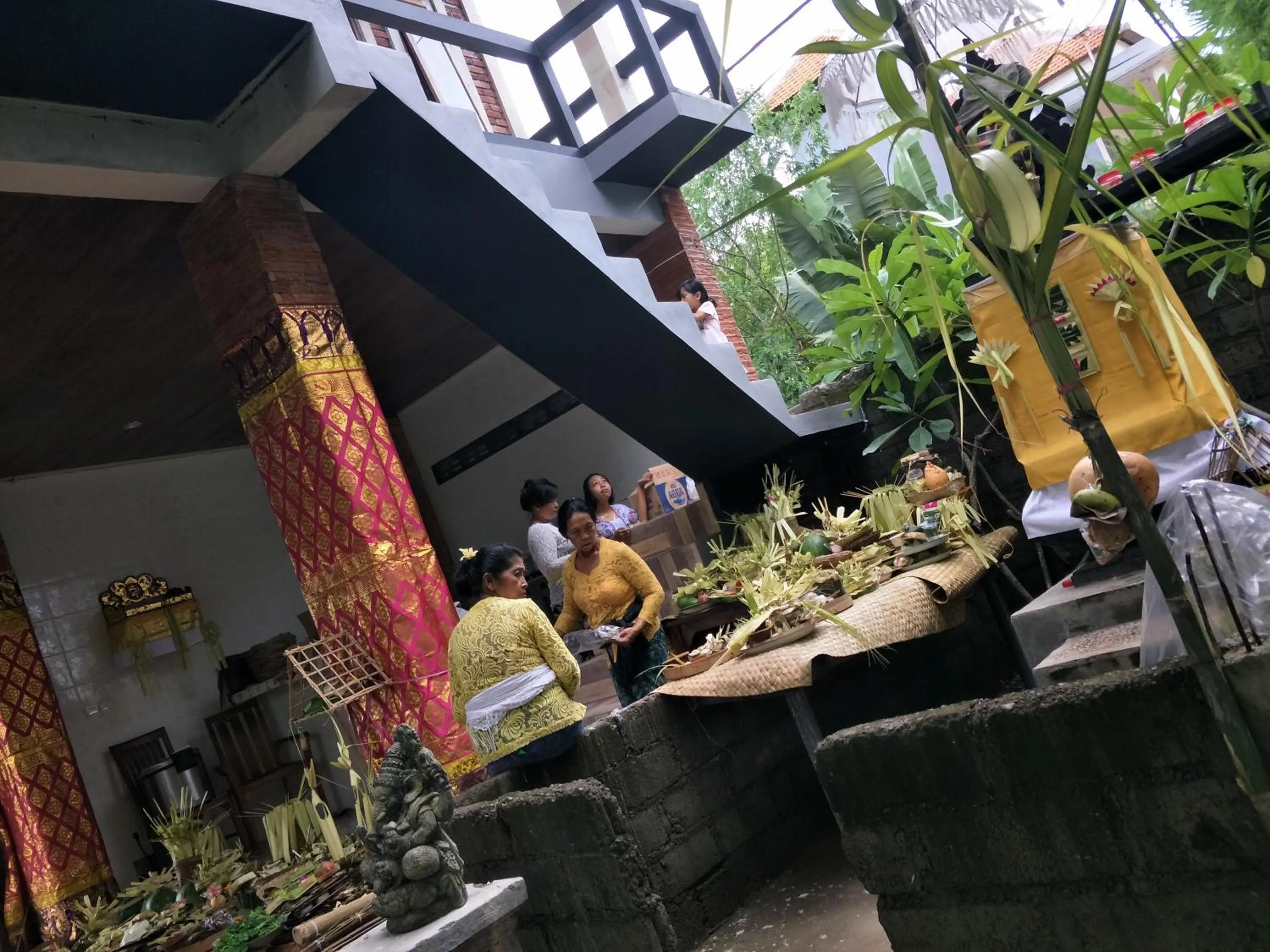 Family in Satria Bungalow