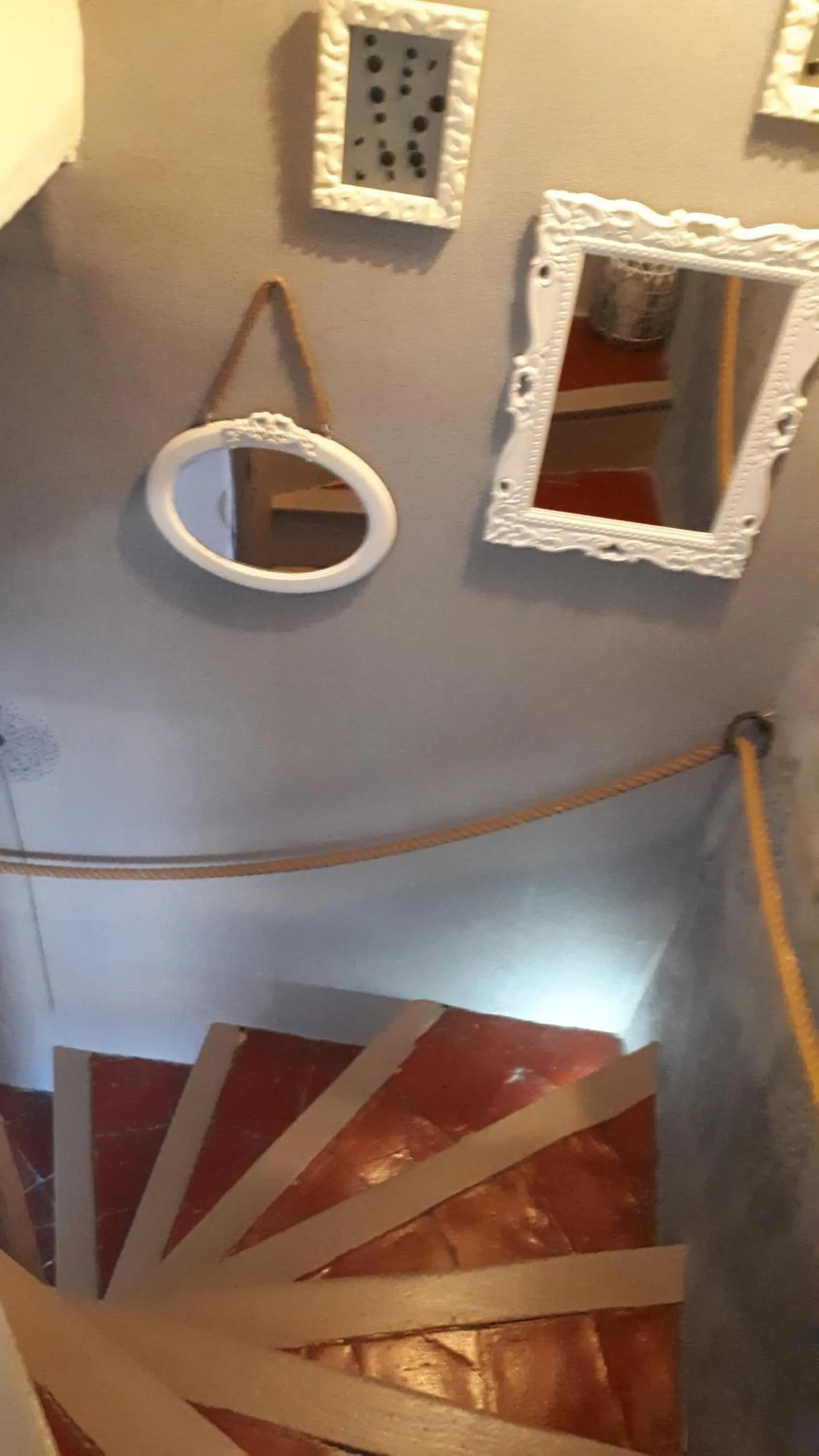 Decorative detail in Les MIRABELLES chambres d'hôtes