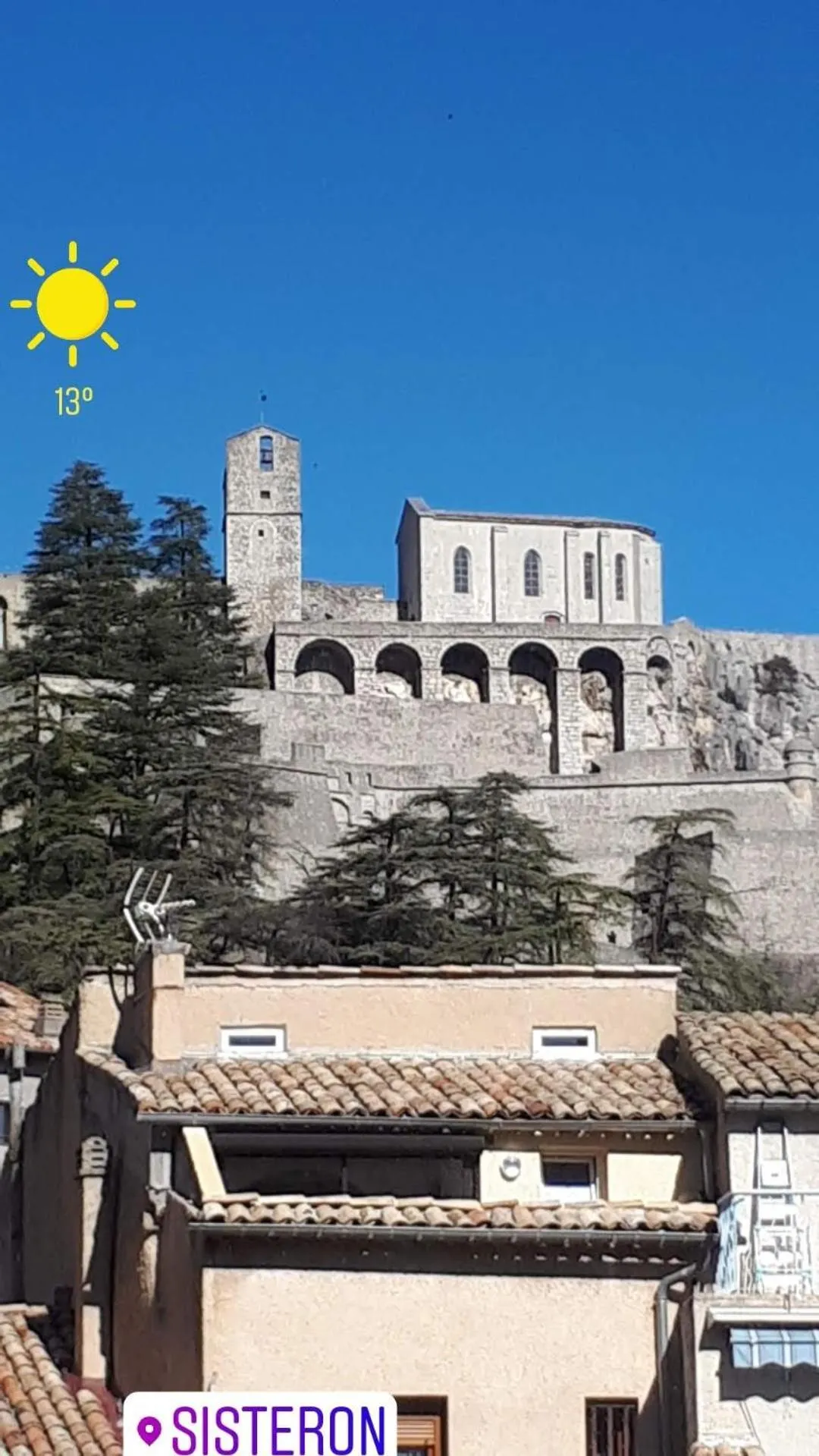 Nearby landmark in Les MIRABELLES chambres d'hôtes