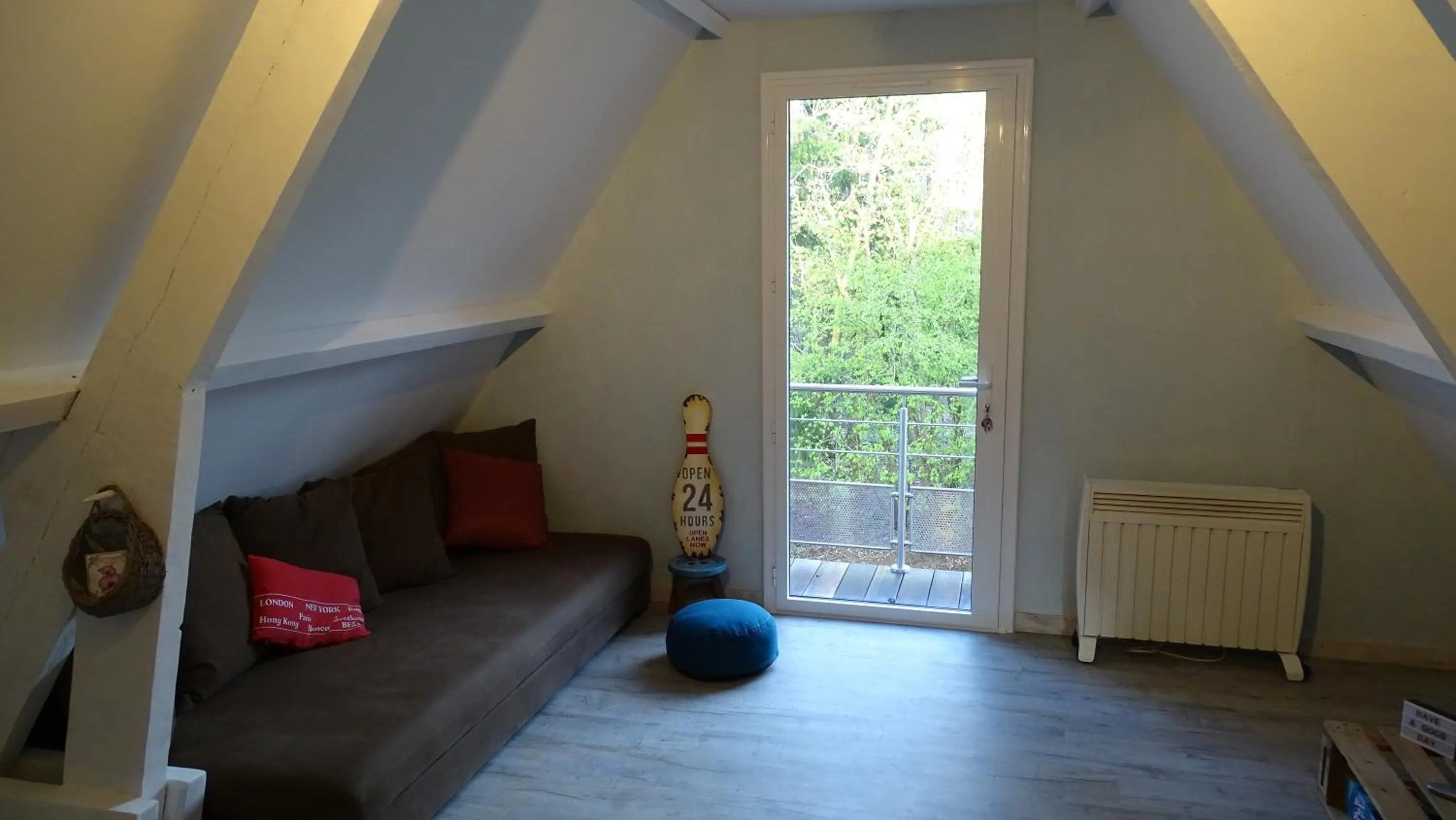 Seating area in Chambres de Monthéard