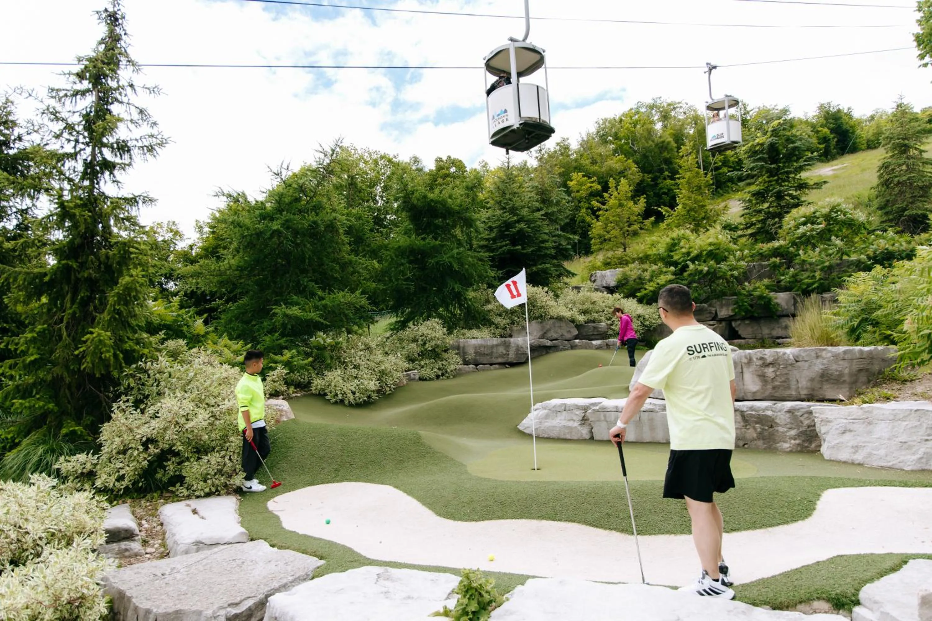 Minigolf in Blue Mountain Resort Home Collection