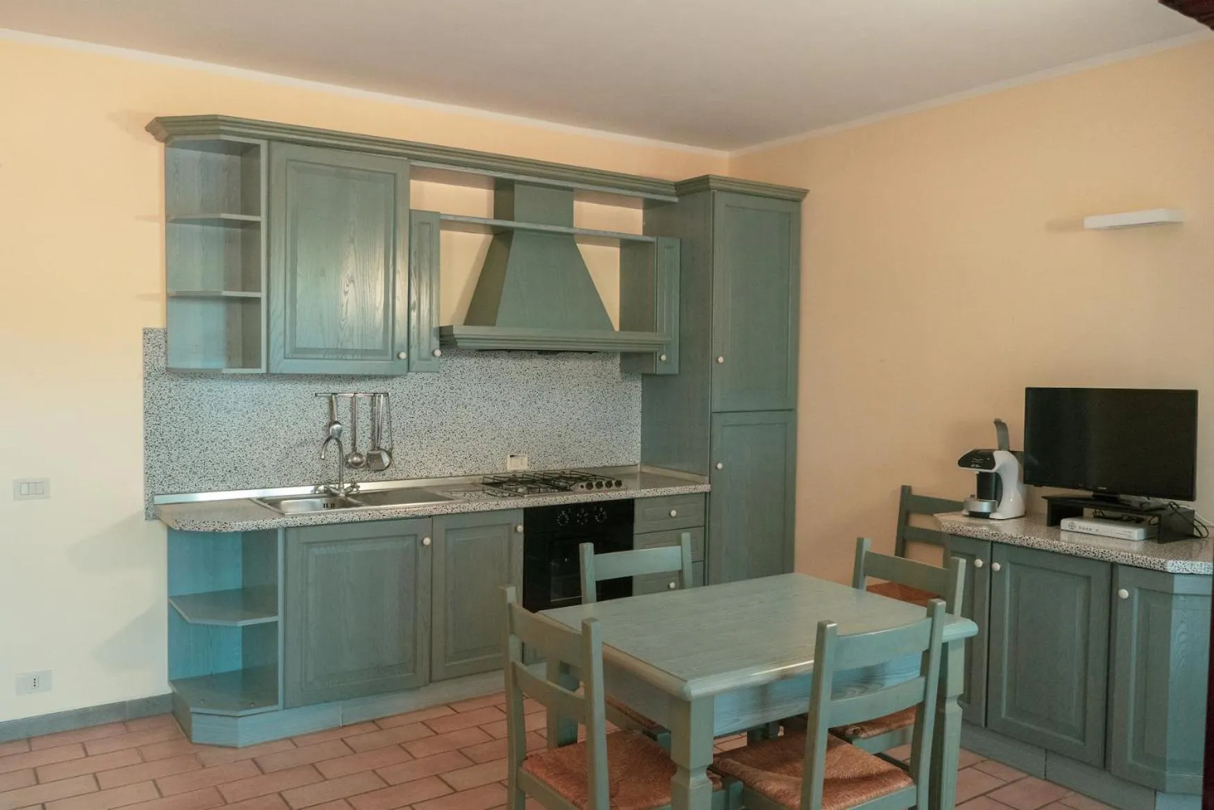 Dining area in Carpediem Assisi Living Club