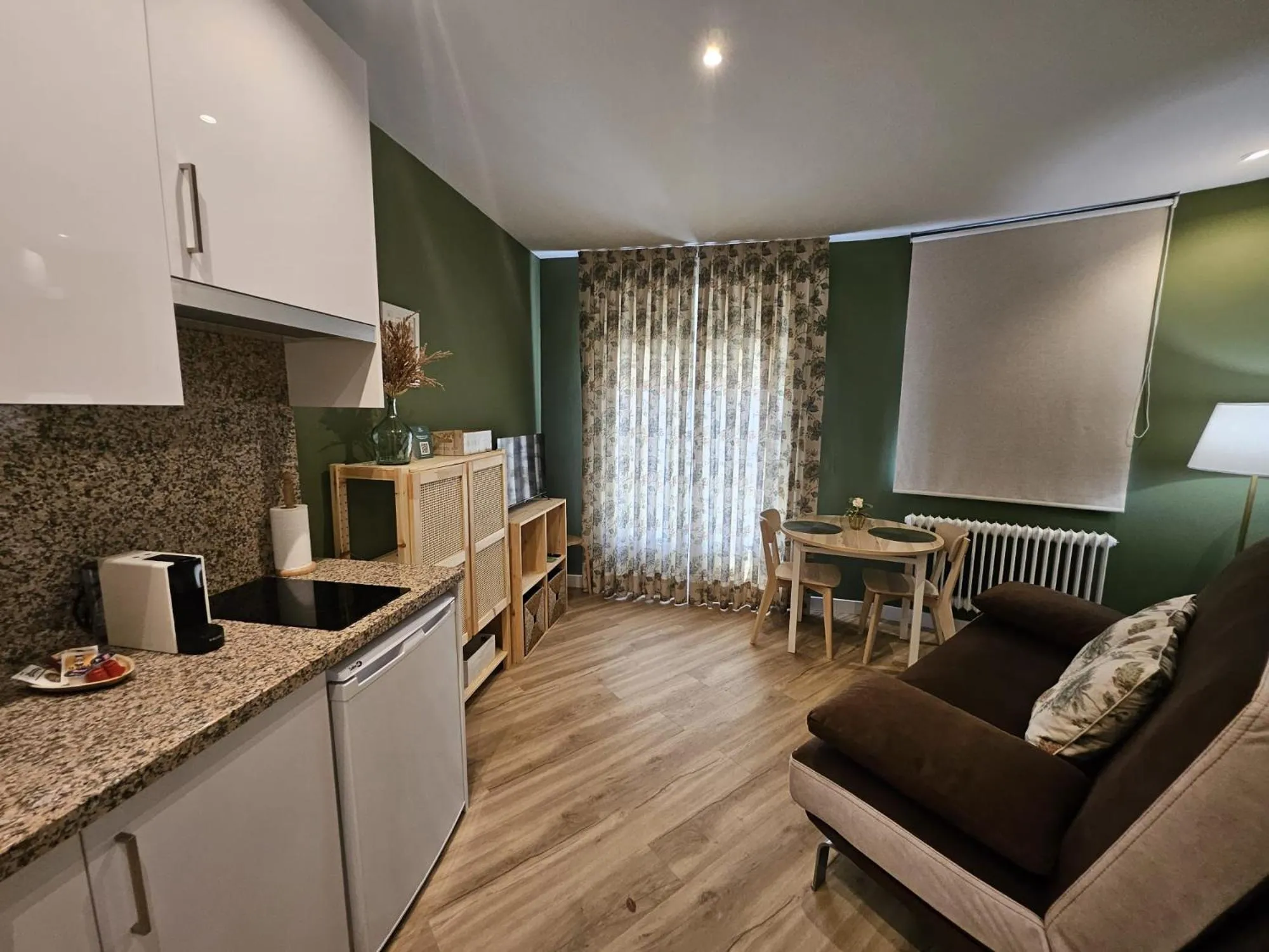 Dining area in Casablanca Hotel Studios