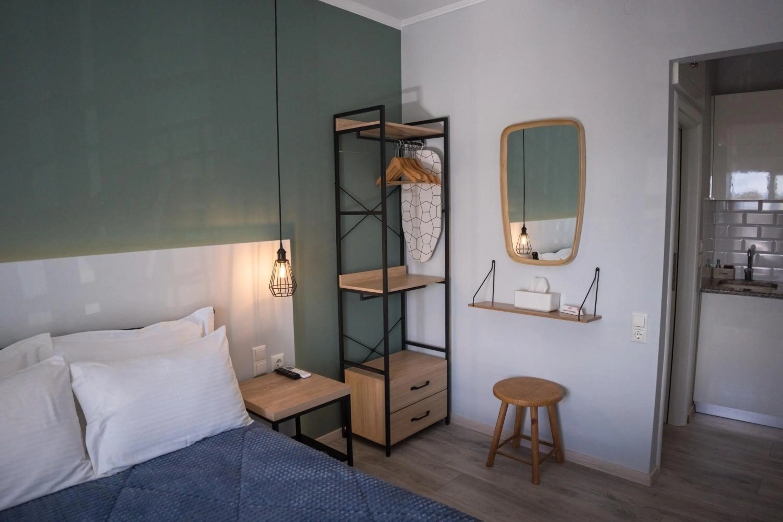 Bed in Diamanti Studios